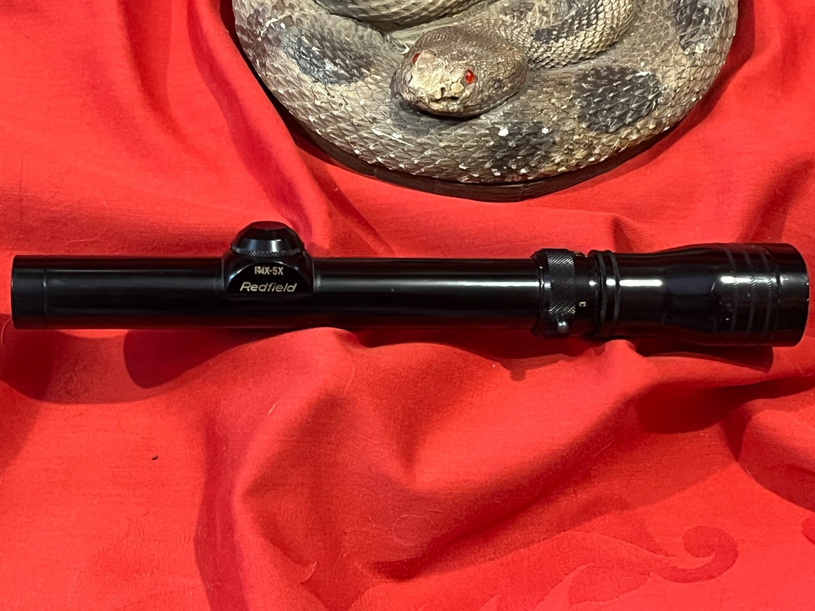 REDFIELD 1.75X-5X WIDEFIELD rifle scope w/Crosshairs 1980's Denver Colorado REDFIELD 1.75X-5X WIDEFIELD rifle scope w/Crosshairs 1980's Denver Colorado