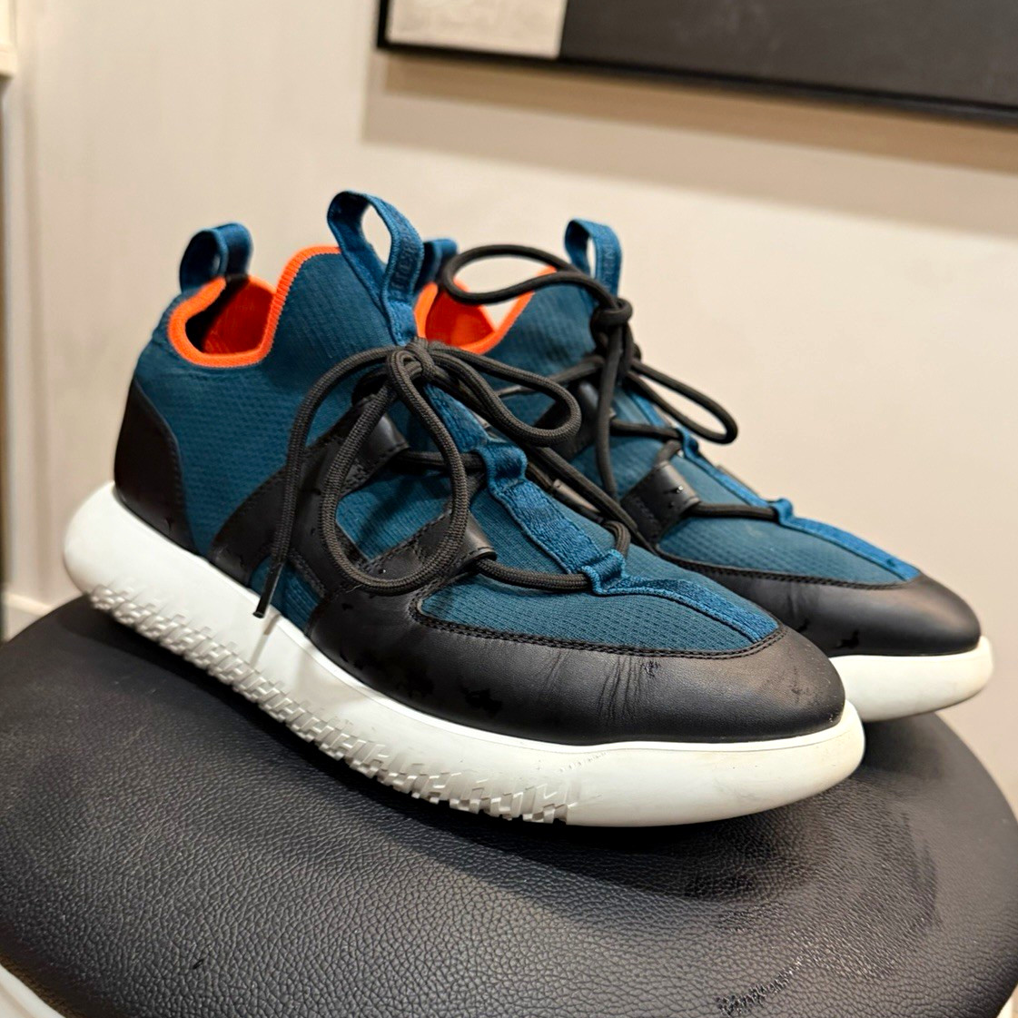 HERMÈS Men’s Blue/Black/Orange Low Top Lace-Up Athletic Sneakers HERMÈS Men’s Blue/Black/Orange Low Top Lace-Up Athletic Sneakers