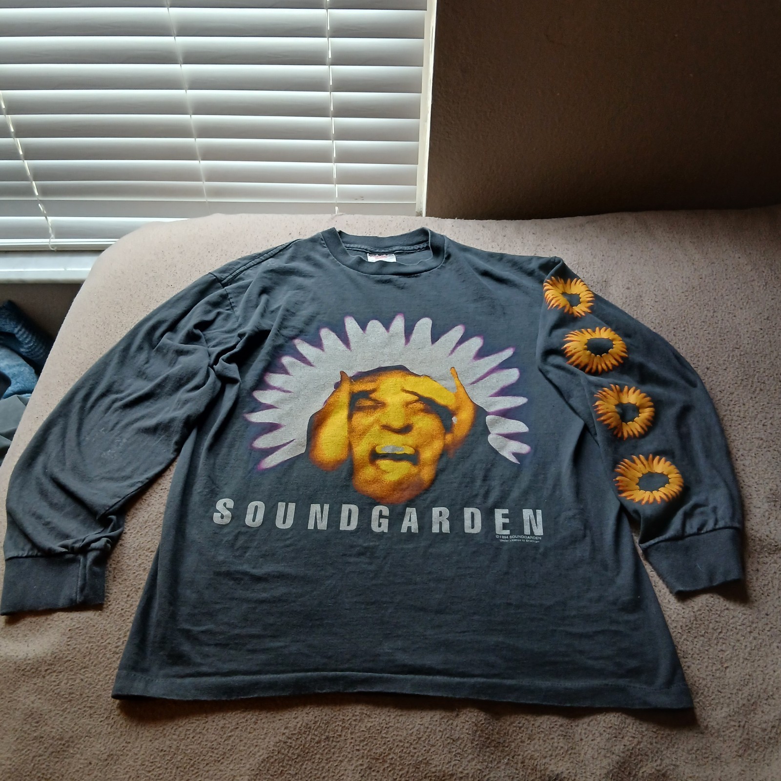 Soundgarden Black Hole Sun 90s Band Metal Sz L Long Sleeve Shirt REPRINT Soundgarden Black Hole Sun 90s Band Metal Sz L Long Sleeve Shirt REPRINT