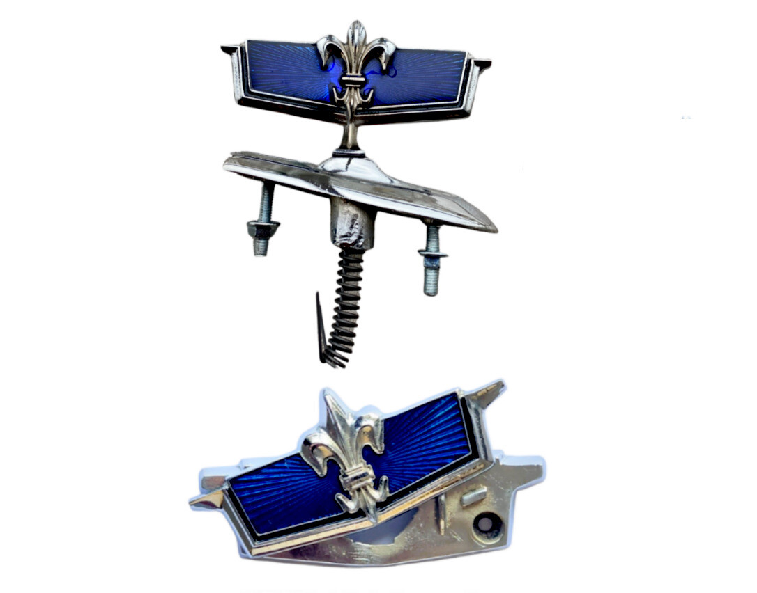 NEW 1980 1990 CHEVROLET CAPRICE HOOD FRONT BLUE EMBLEM CHEVY SET