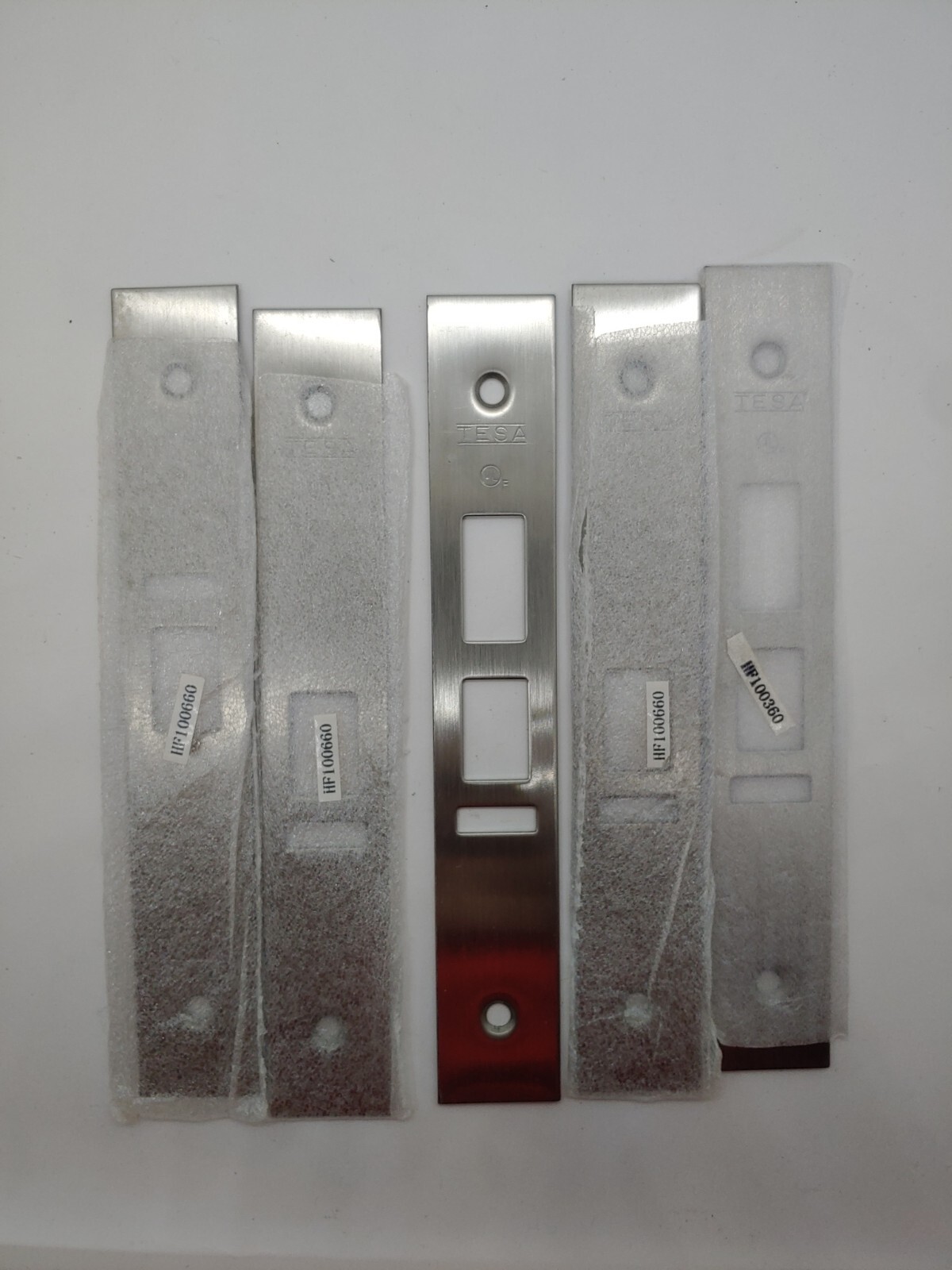 5 x ONITY/TESA Faceplate. For Uniiversal Guest Room Mortise HT24/28 NEW. T4 5 x ONITY/TESA Faceplate. For Uniiversal Guest Room Mortise HT24/28 NEW. T4