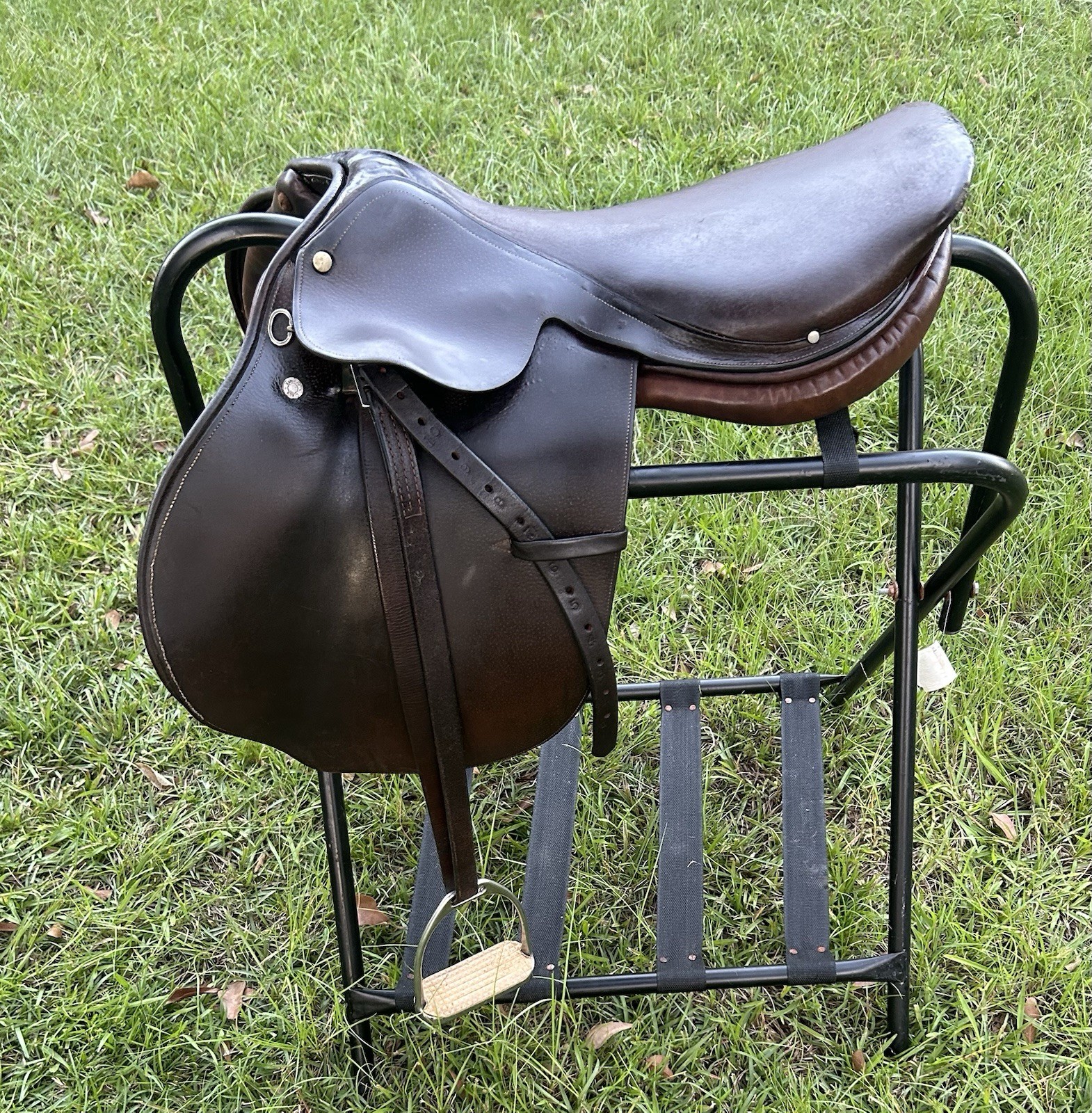 Hermes Paris France English Saddle Brown Leather Hunter Jumper Dressage Horse