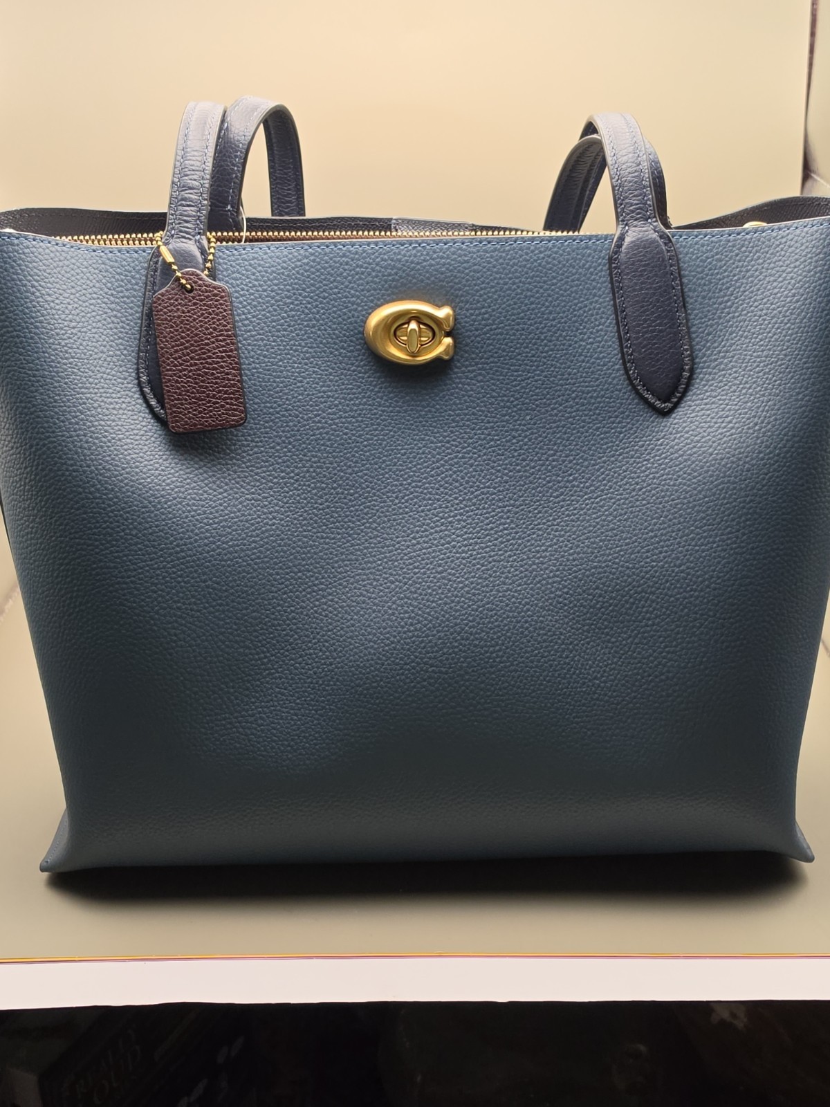 NWOT Pristine/Unused Coach Willow Pebble Leather Tote/Purse Large NWOT Pristine/Unused Coach Willow Pebble Leather Tote/Purse Large