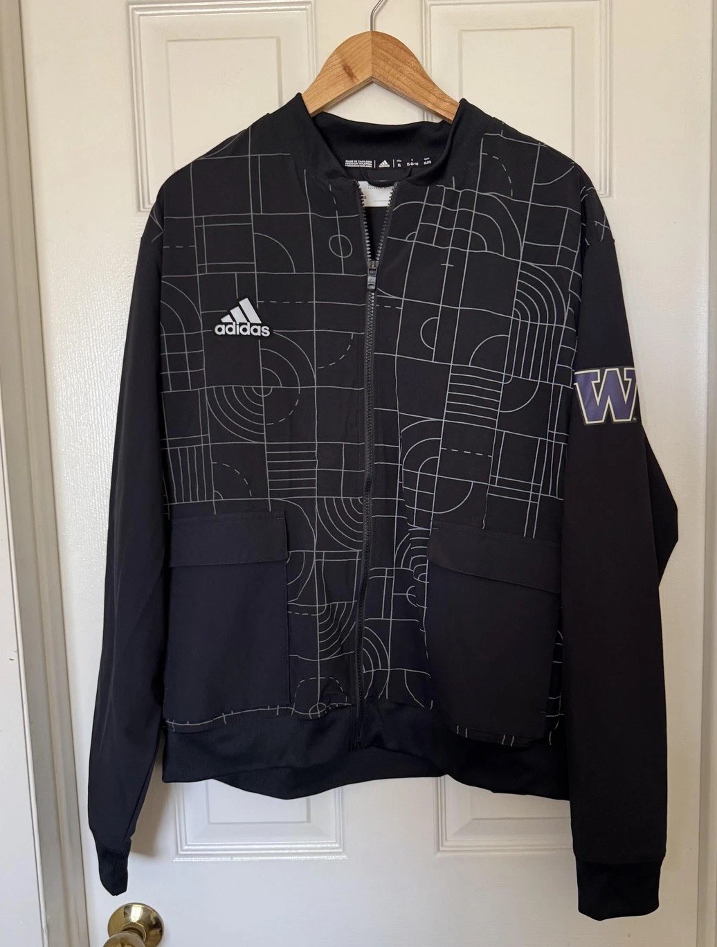 adidas Washington Huskies Women’s XL Black NCAA Primegreen Black Full-Zip Jacket