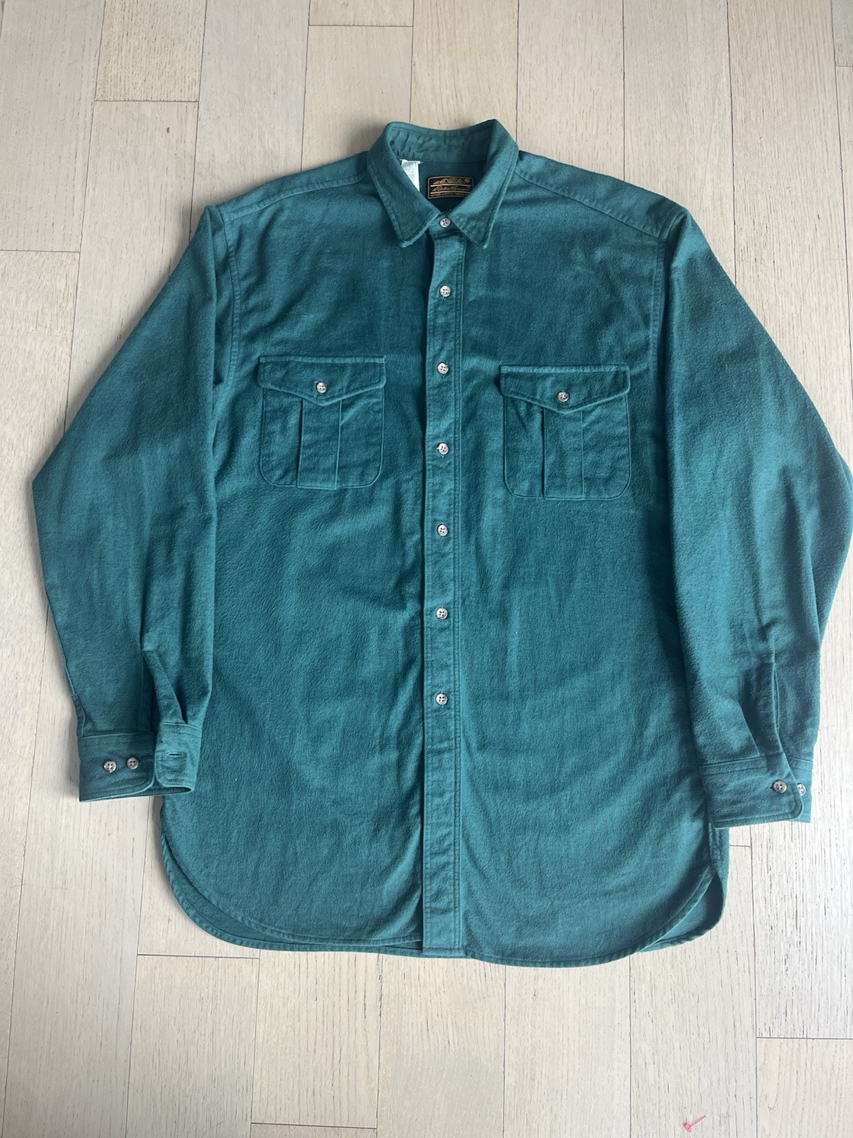 VTG Eddie Bauer USA Made Large Collard Button Down Long Sleeve 100% Cotton VTG Eddie Bauer USA Made Large Collard Button Down Long Sleeve 100% Cotton