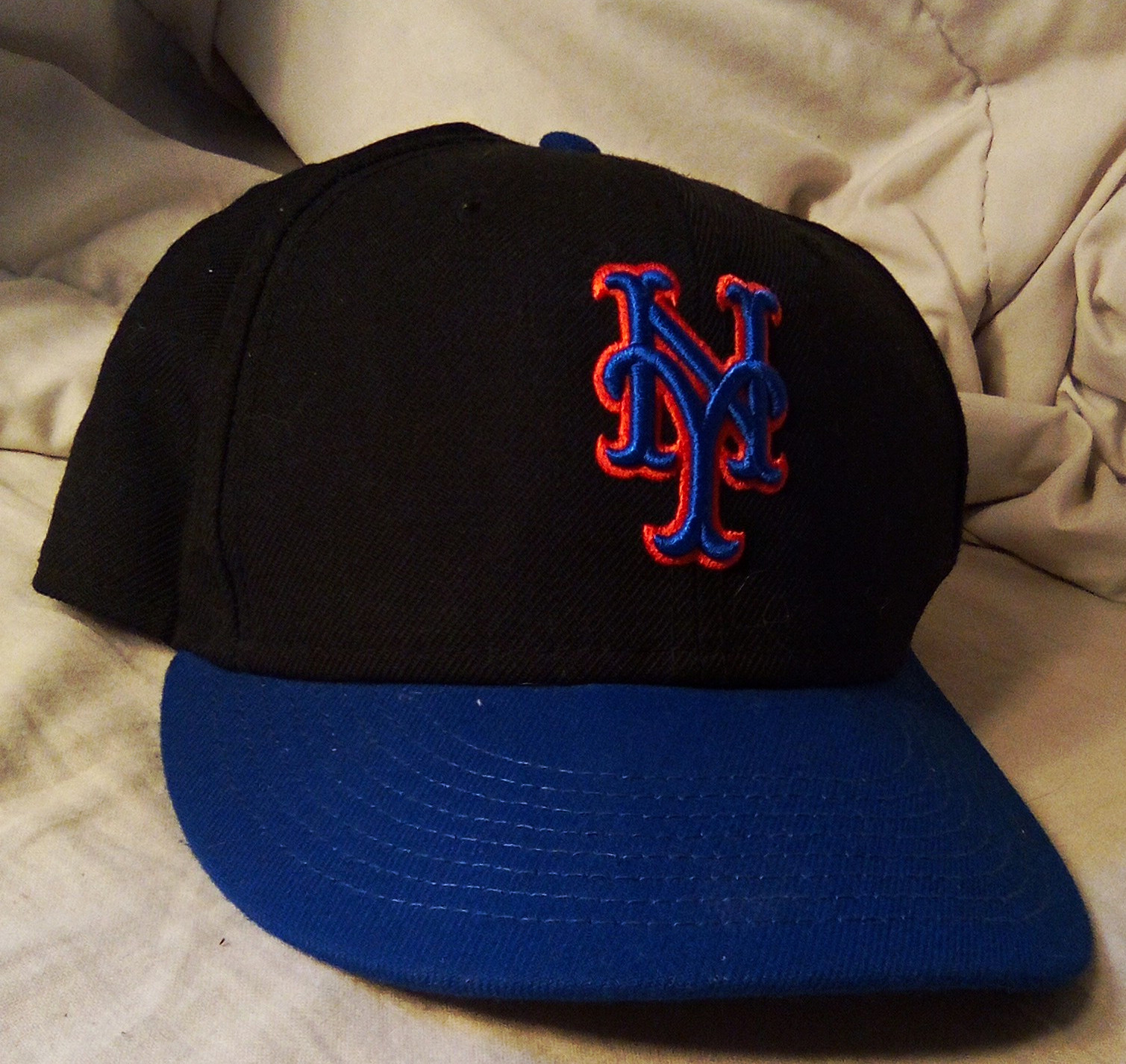 New Era 59FIFTY Fitted Cap New York Mets Black/Blue Size 7 3/8 New Era 59FIFTY Fitted Cap New York Mets Black/Blue Size 7 3/8
