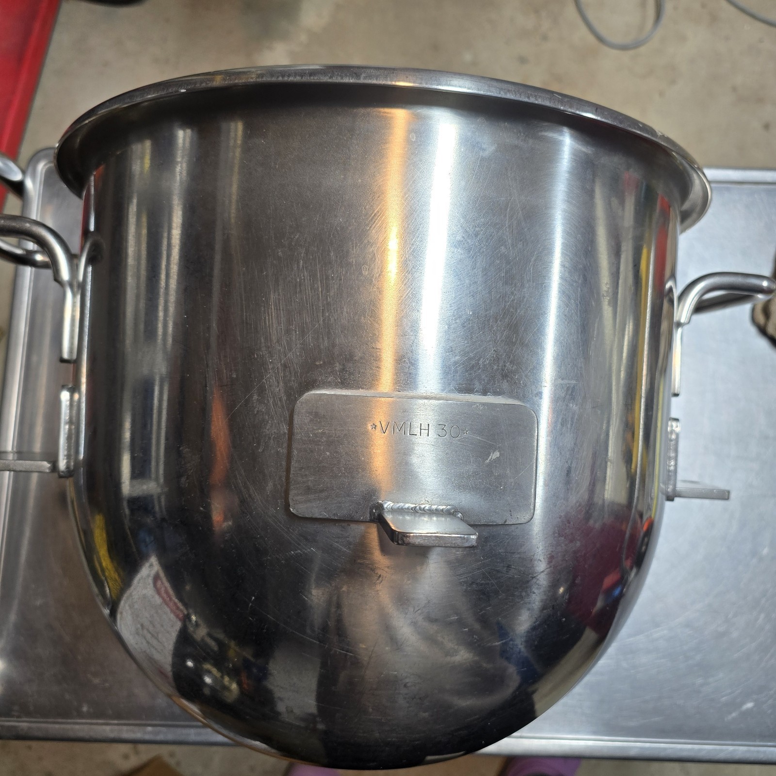 Hobart VMLH30 Genuine Stainless Steel Commercial 30 QT Mixer Mixing Bowl Hobart VMLH30 Genuine Stainless Steel Commercial 30 QT Mixer Mixing Bowl