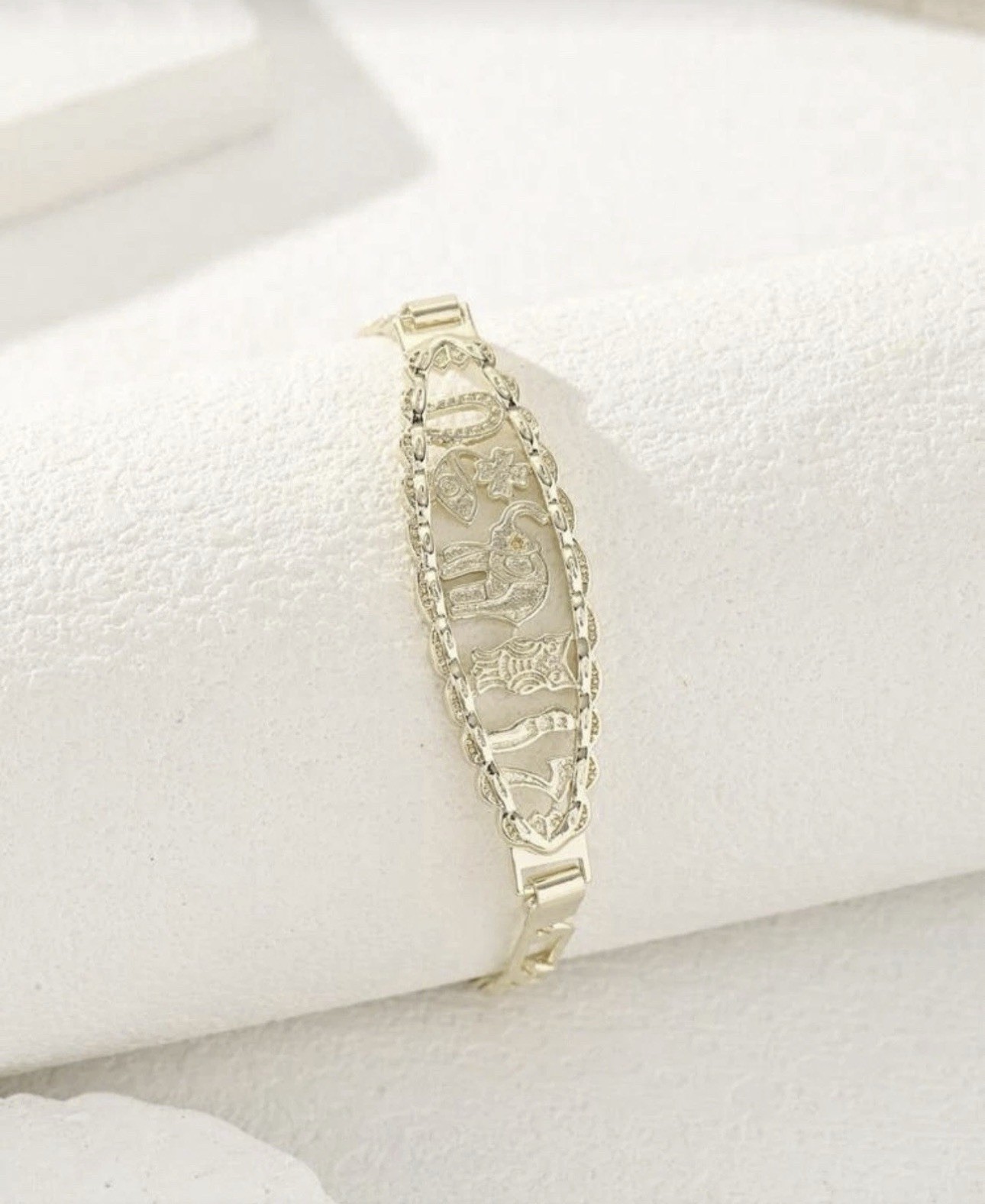 Women’s 14K Gold Bracelet Women’s 14K Gold Bracelet