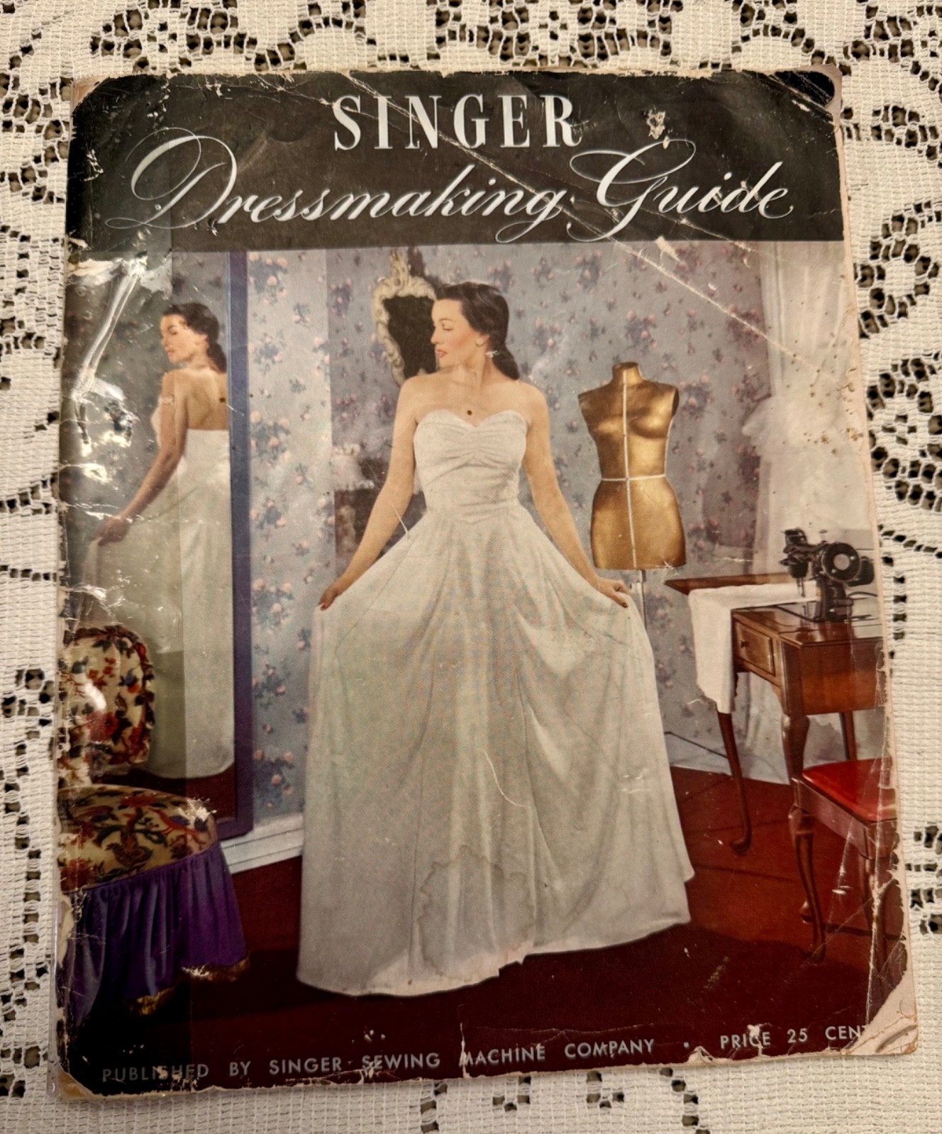 Vintage 1947 Singer Dressmaking Guide Sewing Booklet 48 Page Sewing Manual