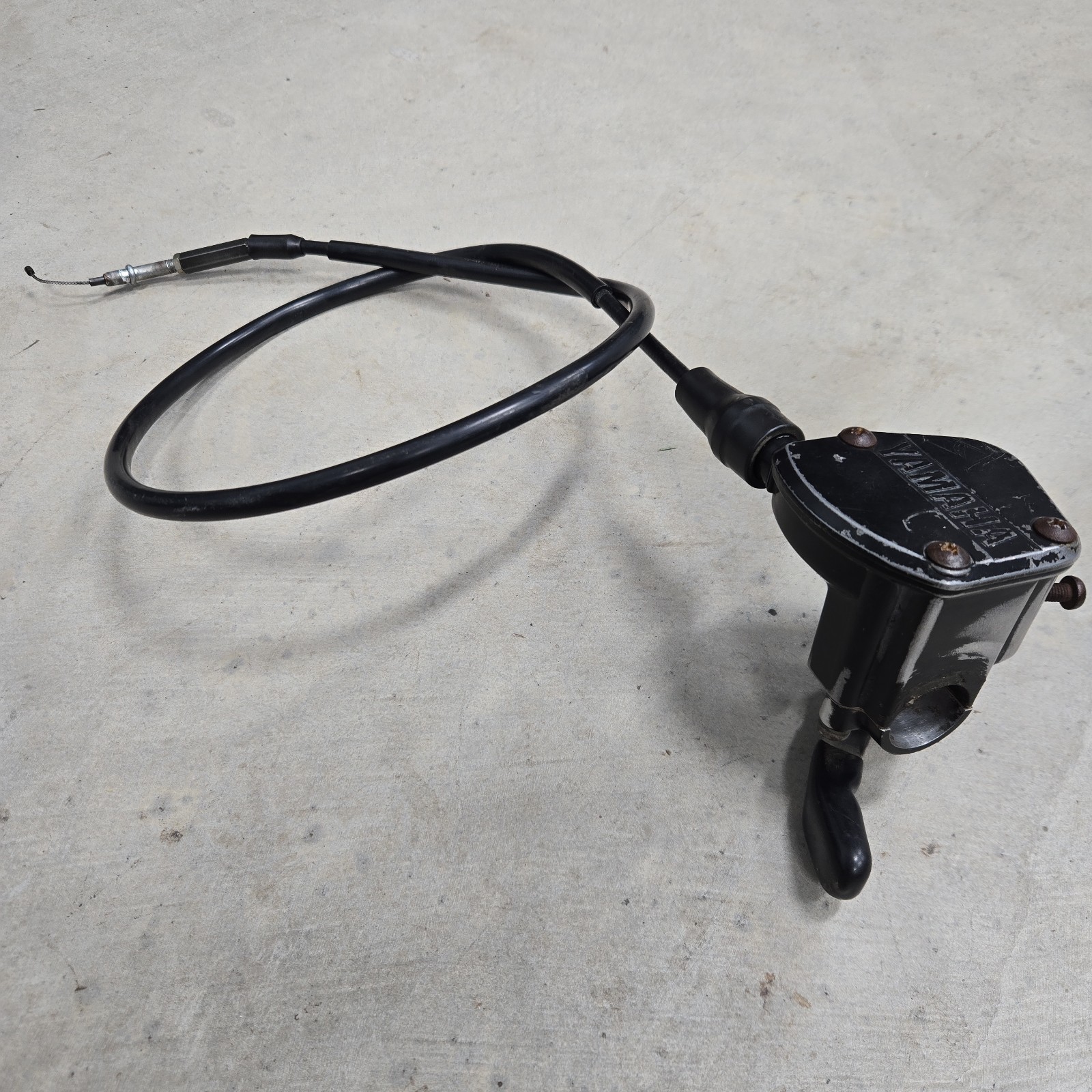 2001-2005 Yamaha Raptor 660 R 660R OEM Thumb Throttle Housing & Cable Assembly 2001-2005 Yamaha Raptor 660 R 660R OEM Thumb Throttle Housing & Cable Assembly