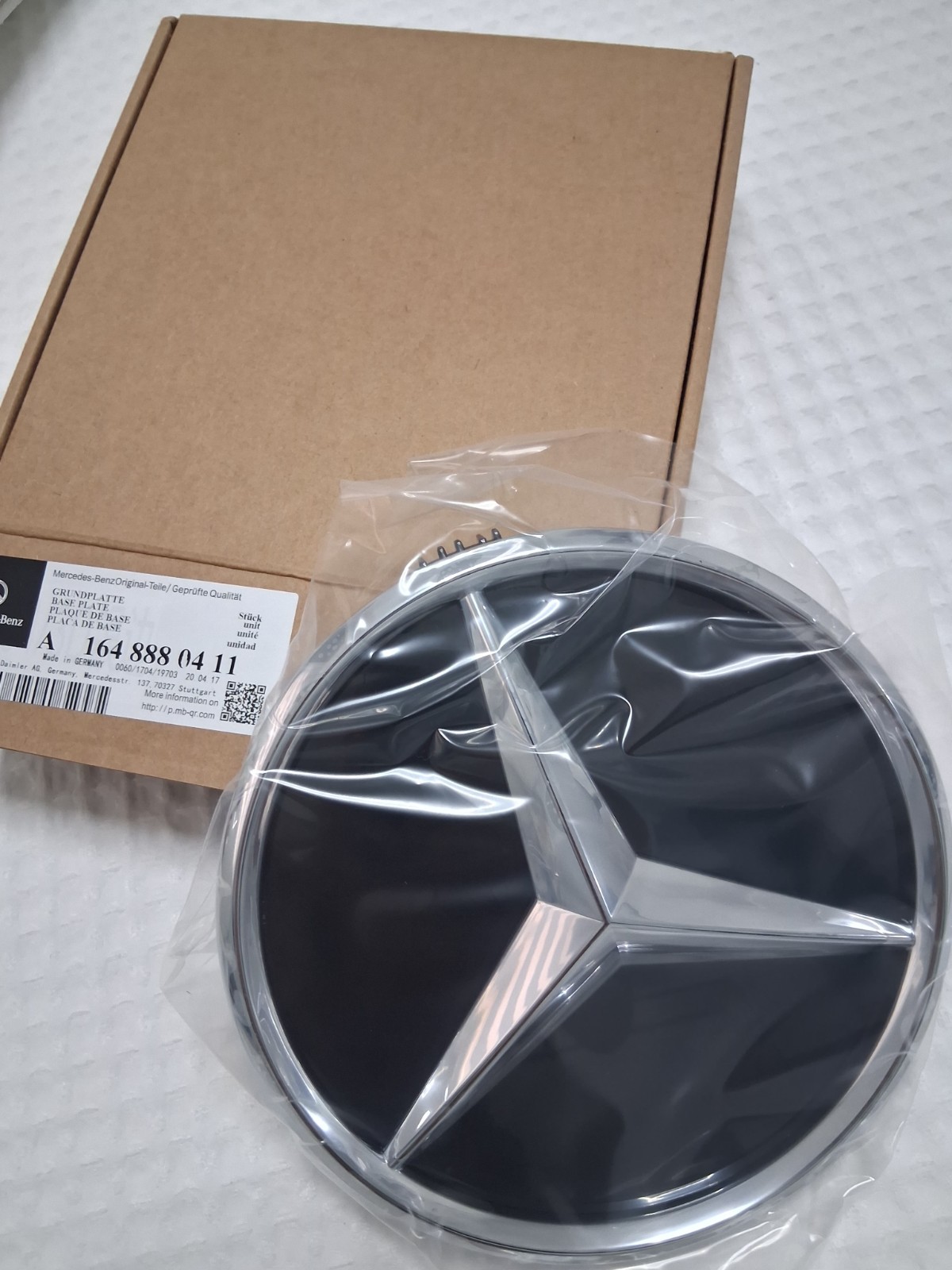 Mercedes Front Grille Star Emblem Distronic Upgrade AMG Style Plate A1648880411 Mercedes Front Grille Star Emblem Distronic Upgrade AMG Style Plate A1648880411
