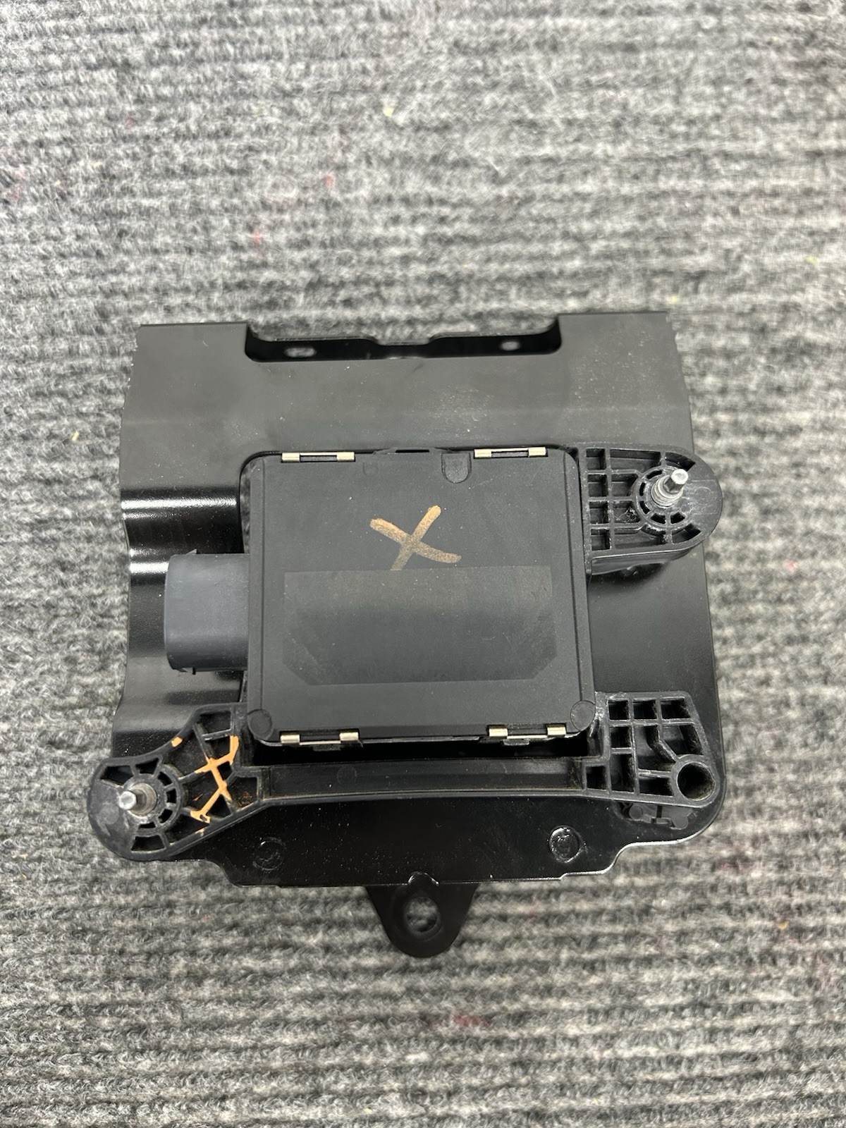 OEM 2018 - 2024 Honda Odyssey Front Cruise Control Distance Radar 36801-THR-A220 OEM 2018 - 2024 Honda Odyssey Front Cruise Control Distance Radar 36801-THR-A220