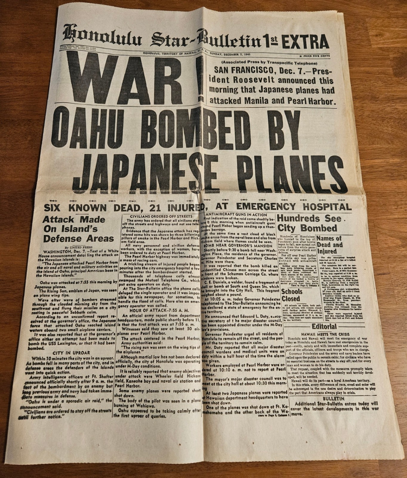 VINTAGE 1941 Attack on Pearl Harbor Honolulu Star Bulletin w/ 2 WWII Books