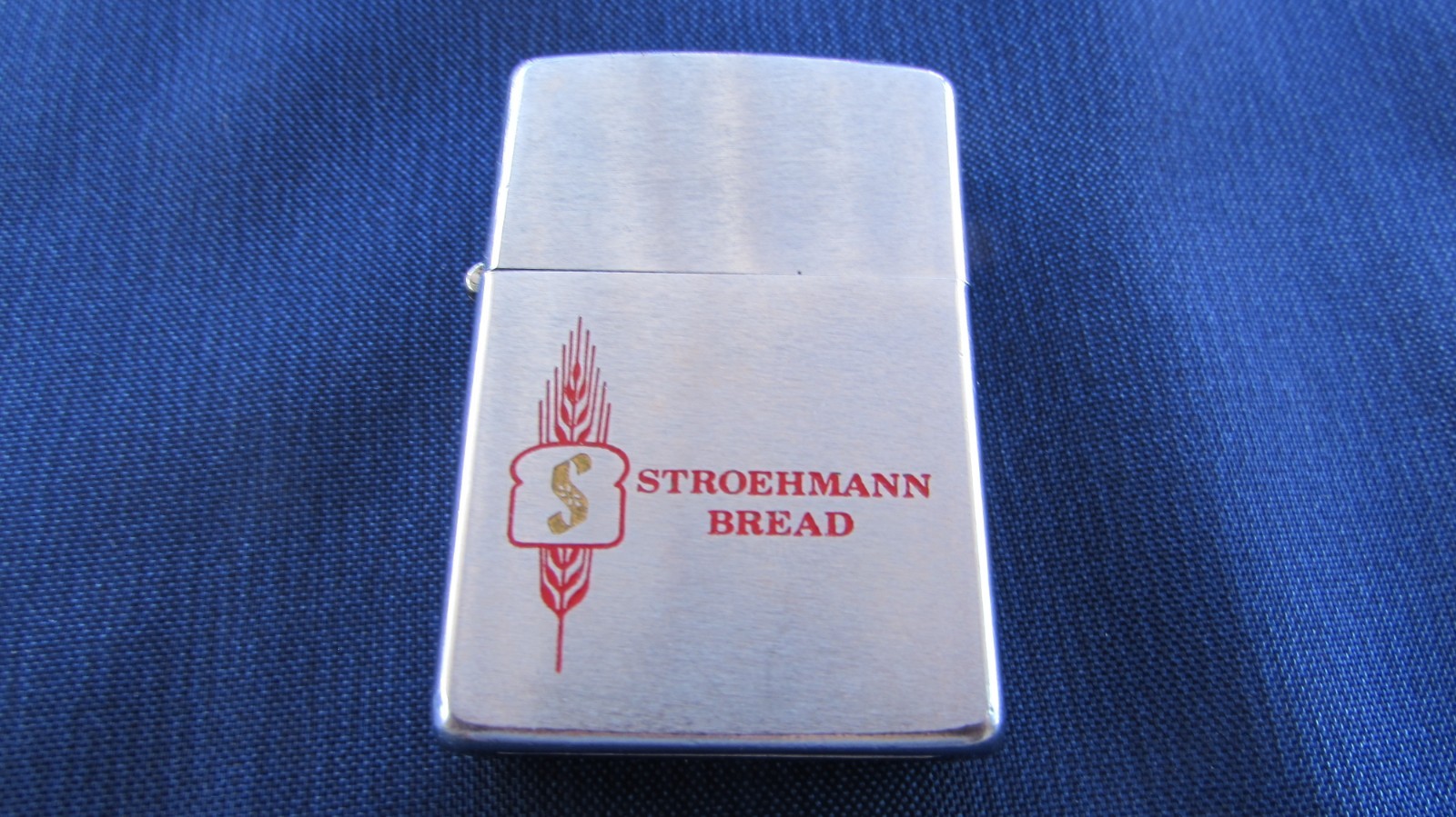 USED VINTAGE 1971 STROEHMANN BREAD ADVERTISING ZIPPO LIGHTER USED VINTAGE 1971 STROEHMANN BREAD ADVERTISING ZIPPO LIGHTER
