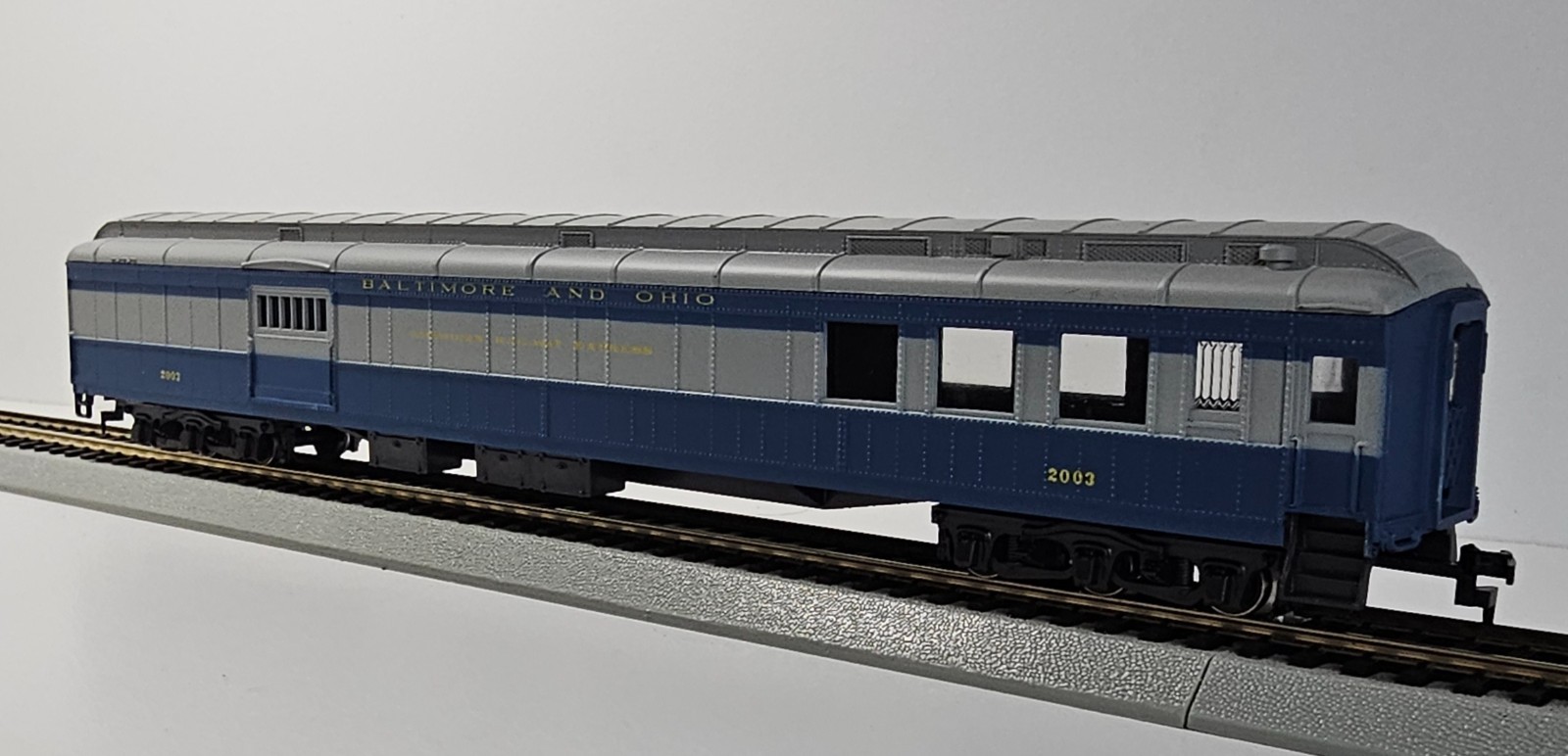 HO AHM 6212 Baltimore & Ohio Heavyweight Combine Passenger Car NOS NEW In BOX