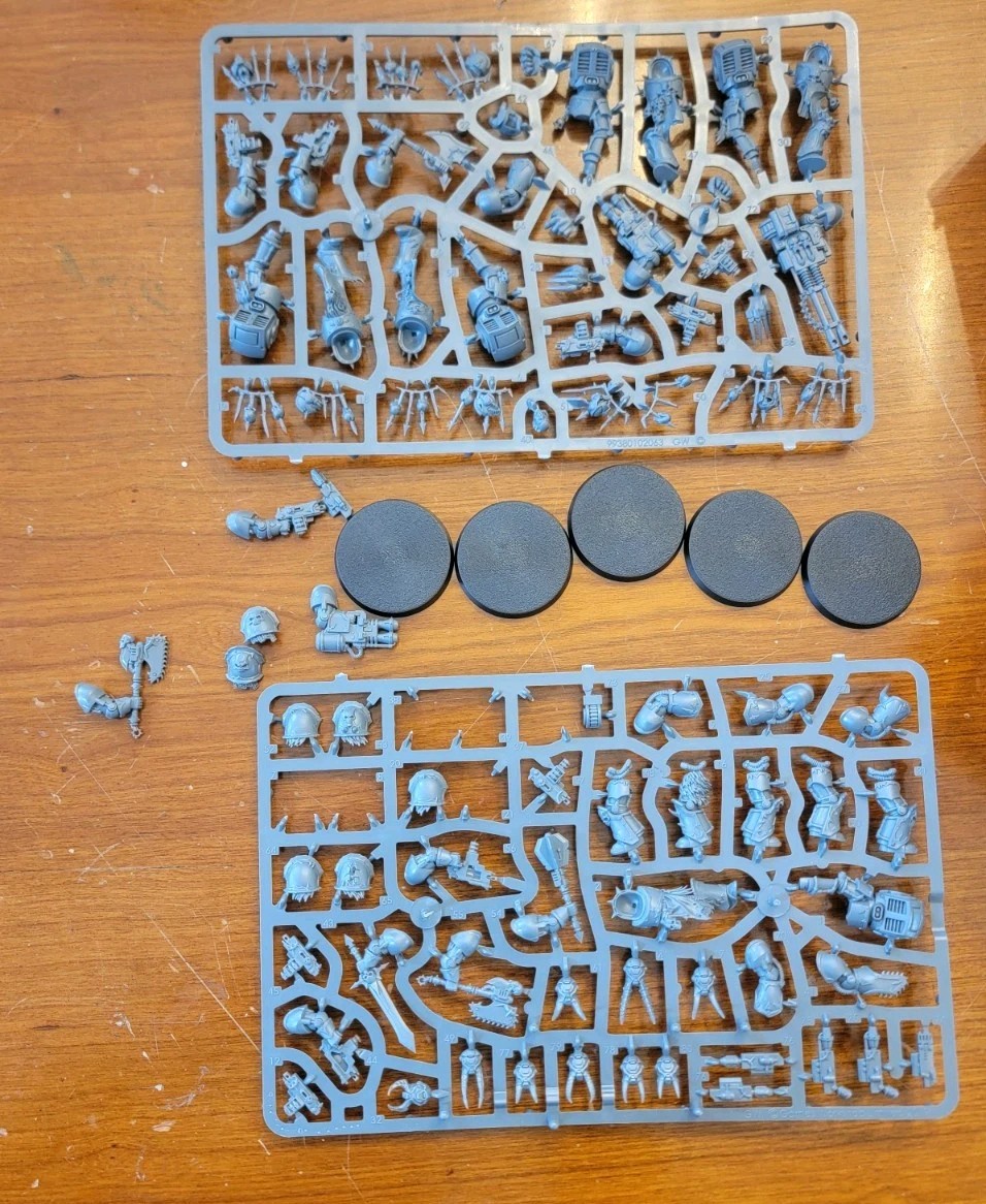 Warhammer 40k Chaos Space Marines Terminators Sprues Couple Bits Missing WYSIWYG Warhammer 40k Chaos Space Marines Terminators Sprues Couple Bits Missing WYSIWYG