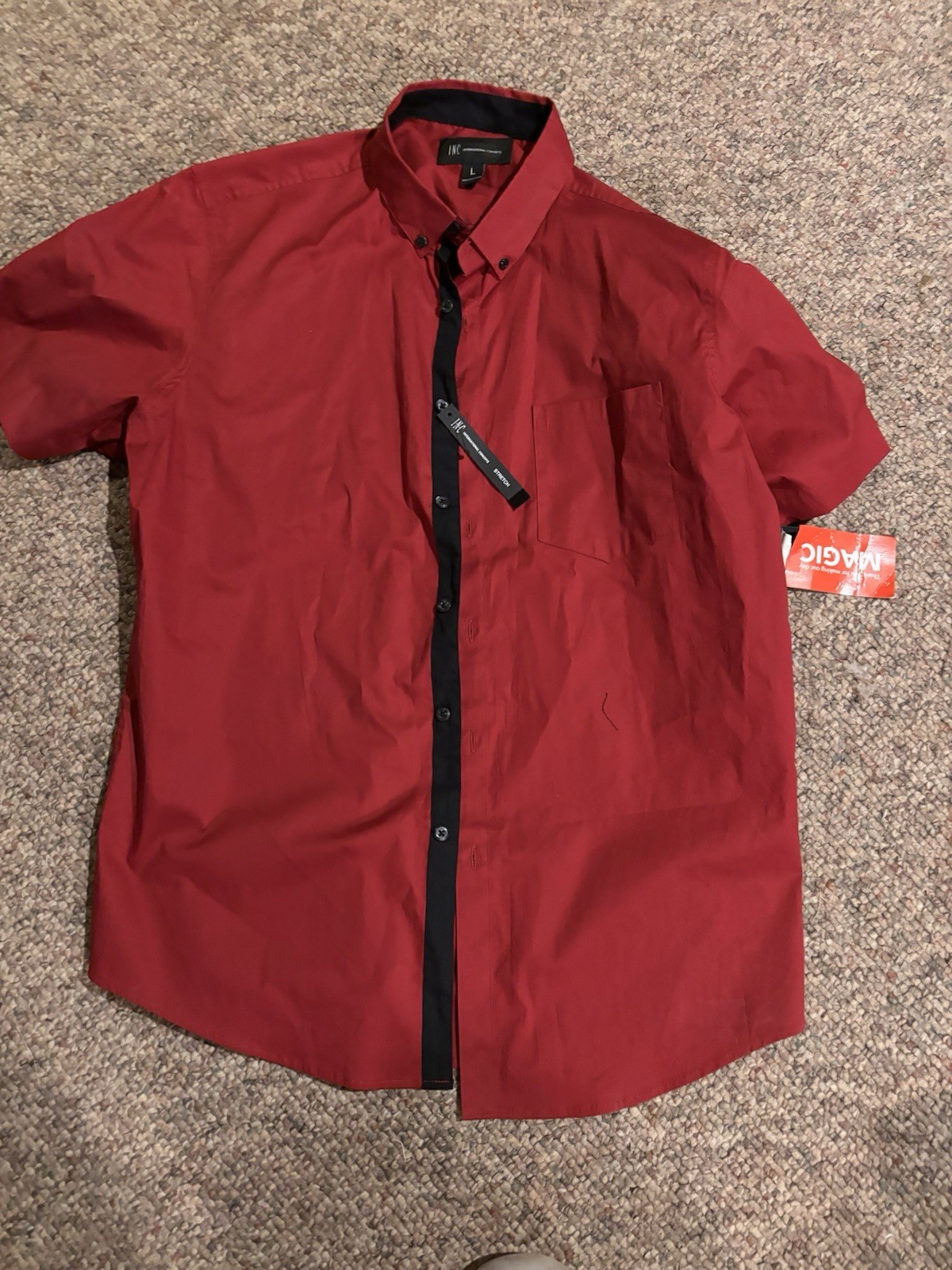 INC International Concepts L Red/Black Solid Short Sleeve Button-Down Shirt INC International Concepts L Red/Black Solid Short Sleeve Button-Down Shirt