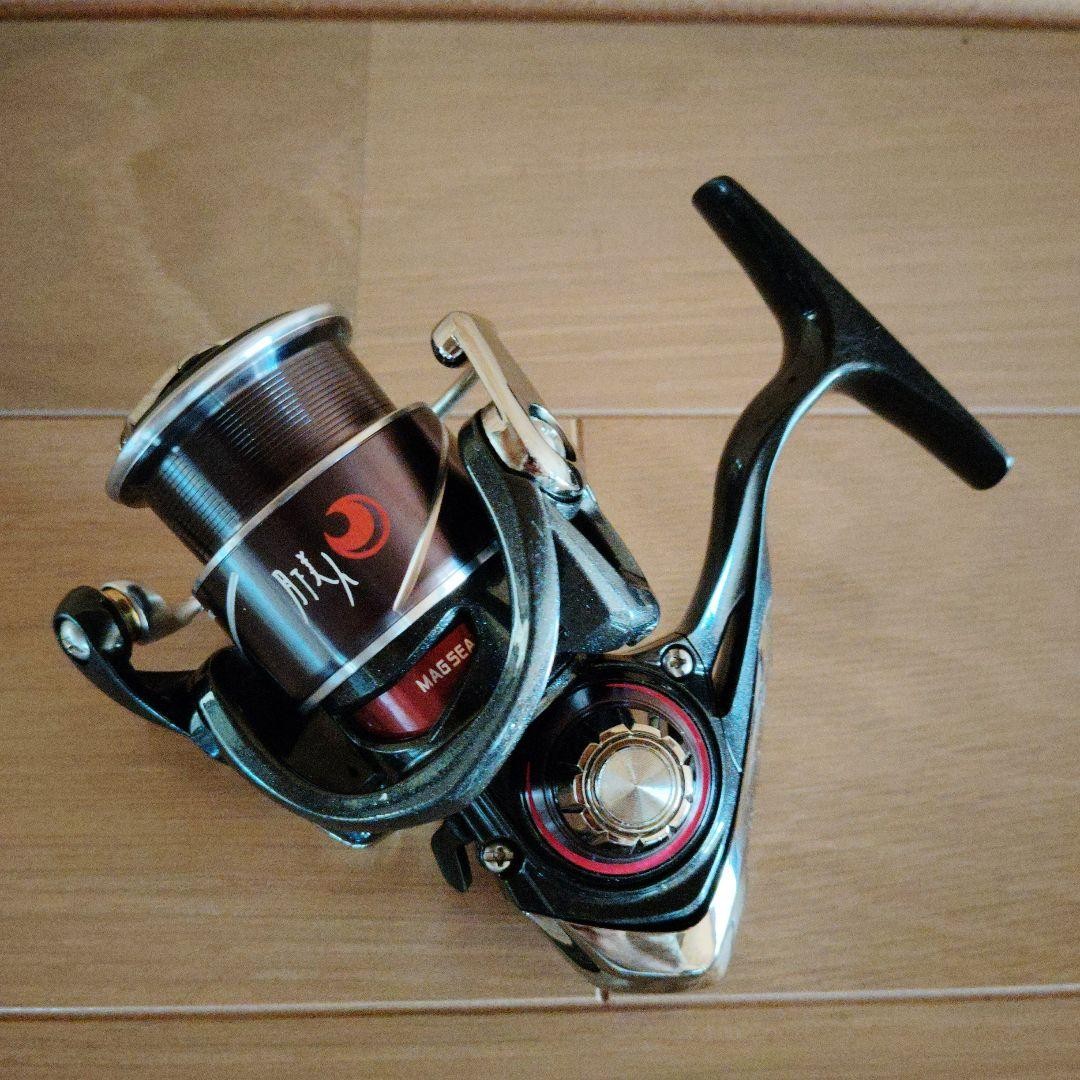 DAIWA 20月下美人X LT 2000S-P Spinning Reel Compact Fishing Gear DAIWA 20月下美人X LT 2000S-P Spinning Reel Compact Fishing Gear