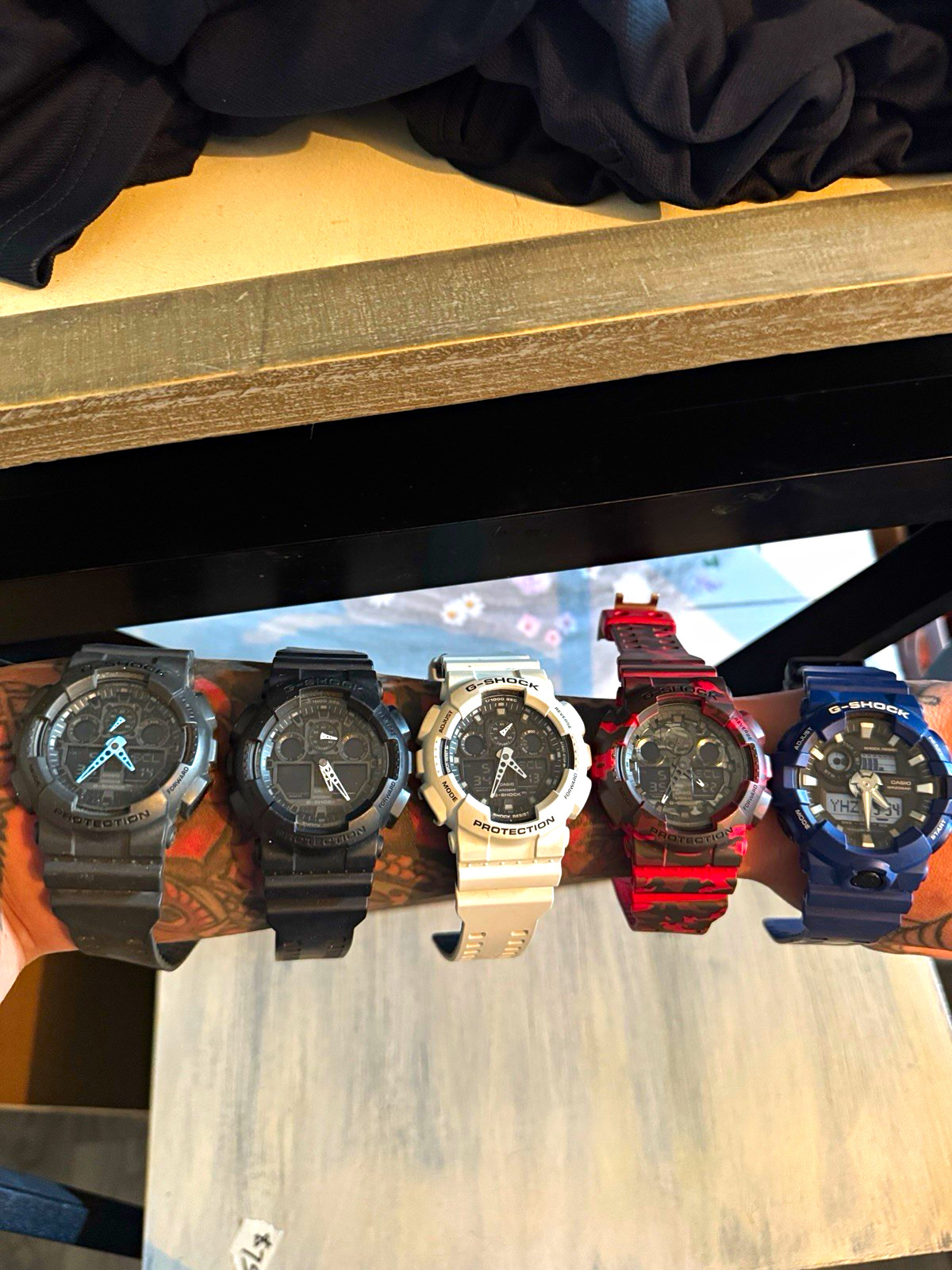 Casio G-SHOCK Men's Analog/Digital Quartz 200m Resin Watch Lot Mixed Colors Casio G-SHOCK Men's Analog/Digital Quartz 200m Resin Watch Lot Mixed Colors