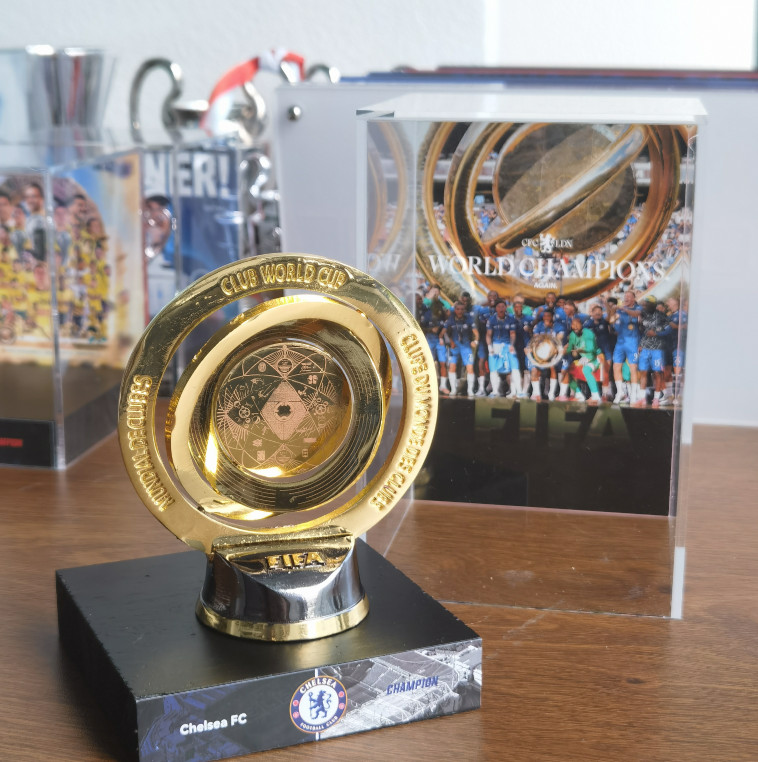 Chelsea 2025 Club World Cup Championship Trophy Metal 10cm With Display Case