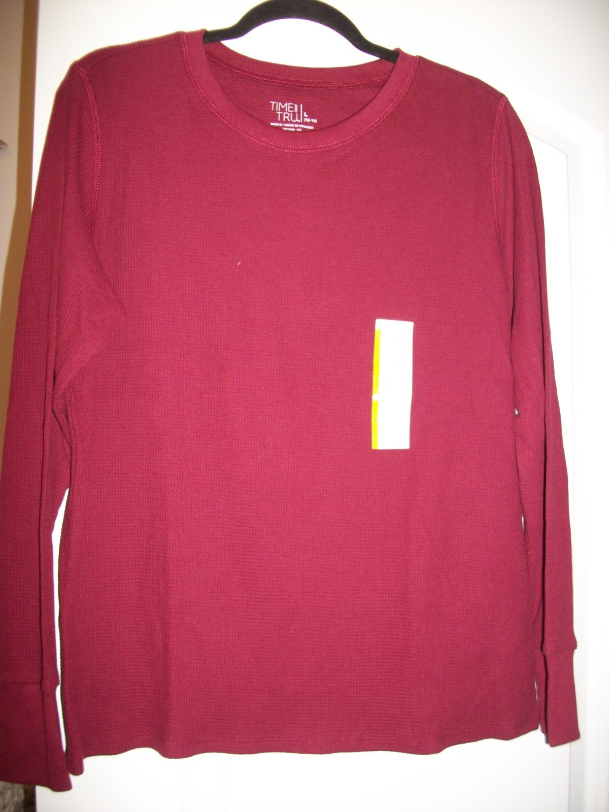 Misses NWT *Time & Tru* burgundy long sleeve thermal pull over top Size: Large Misses NWT *Time & Tru* burgundy long sleeve thermal pull over top Size: Large