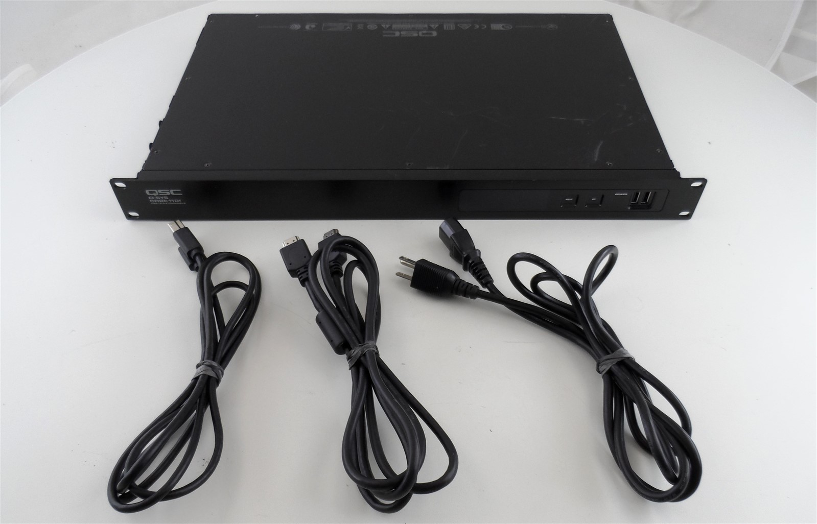 QSC Q-Sys Core 110F Digital Audio Signal Processor, HDMI, USB, Power Cable Used QSC Q-Sys Core 110F Digital Audio Signal Processor, HDMI, USB, Power Cable Used
