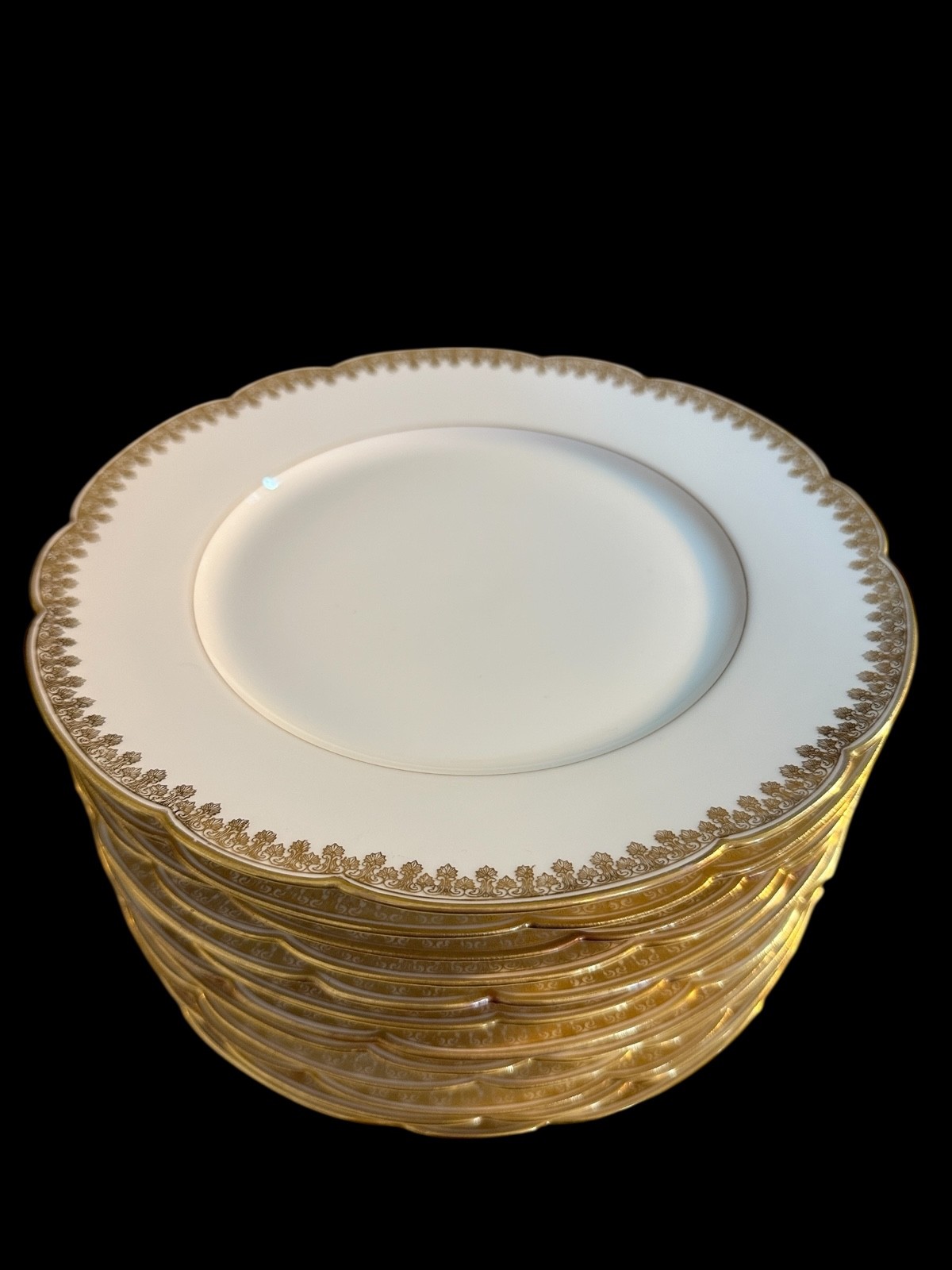 T&V TRESSEMANES & VOGT 8414 GOLD FLEUR DE LIS 8.5” LUNCH PLATES SET OF 12 RARE