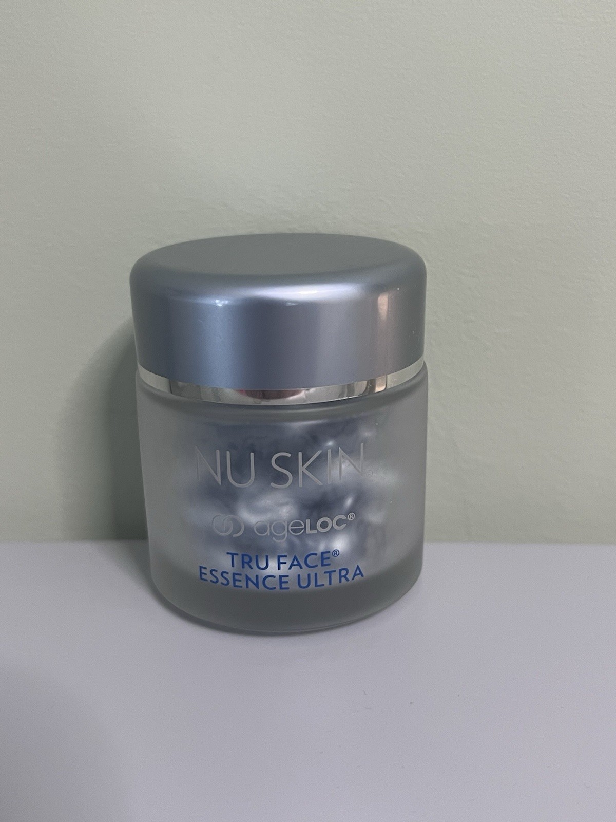 Brand New- Nu Skin ageLOC Tru Face Essence Ultra - 60 Serum Capsules
