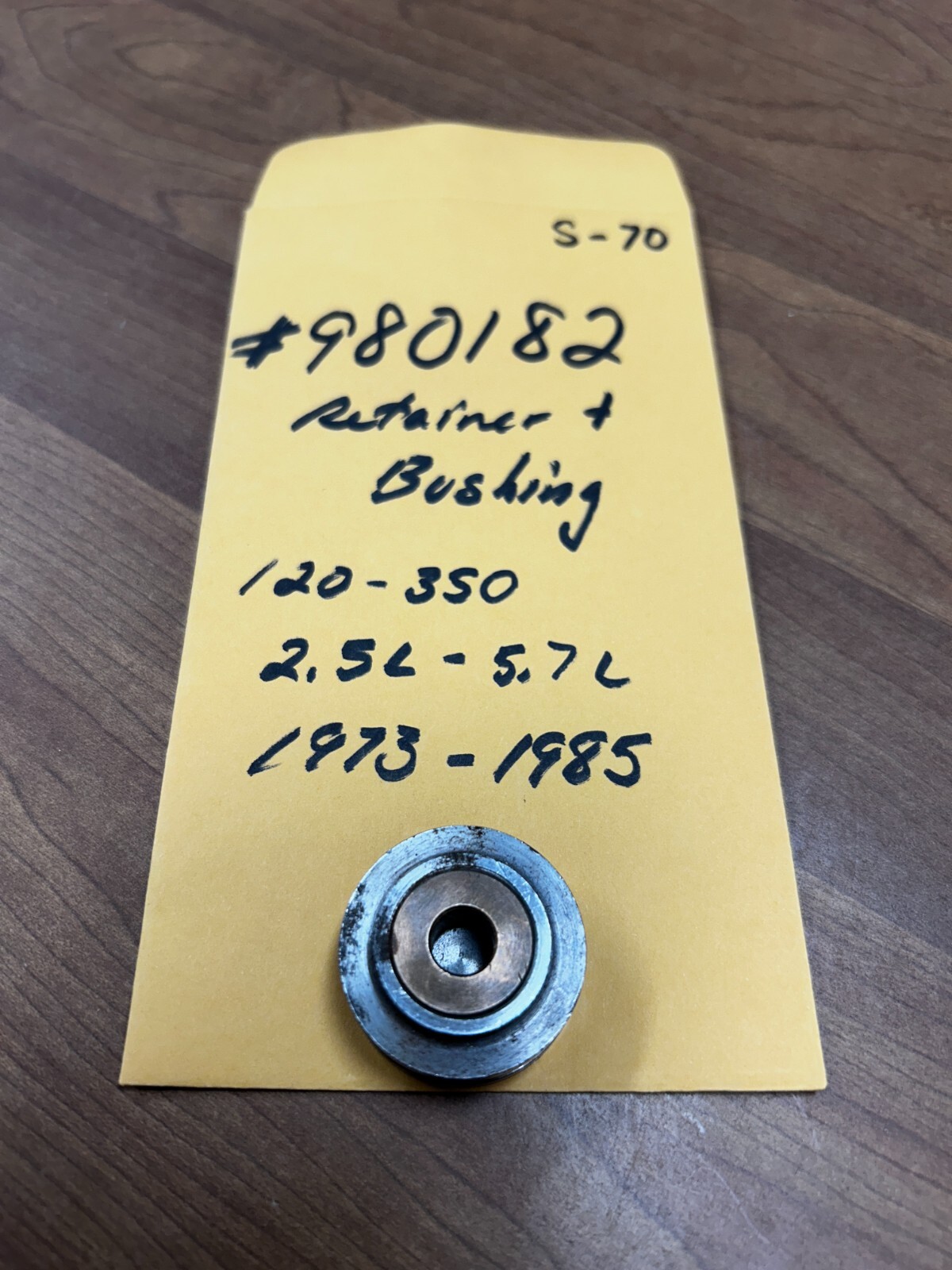 NOS OEM OMC Evinrude Johnson Retainer & Bushing 120-350, 2.5-5.7L 1973-1985