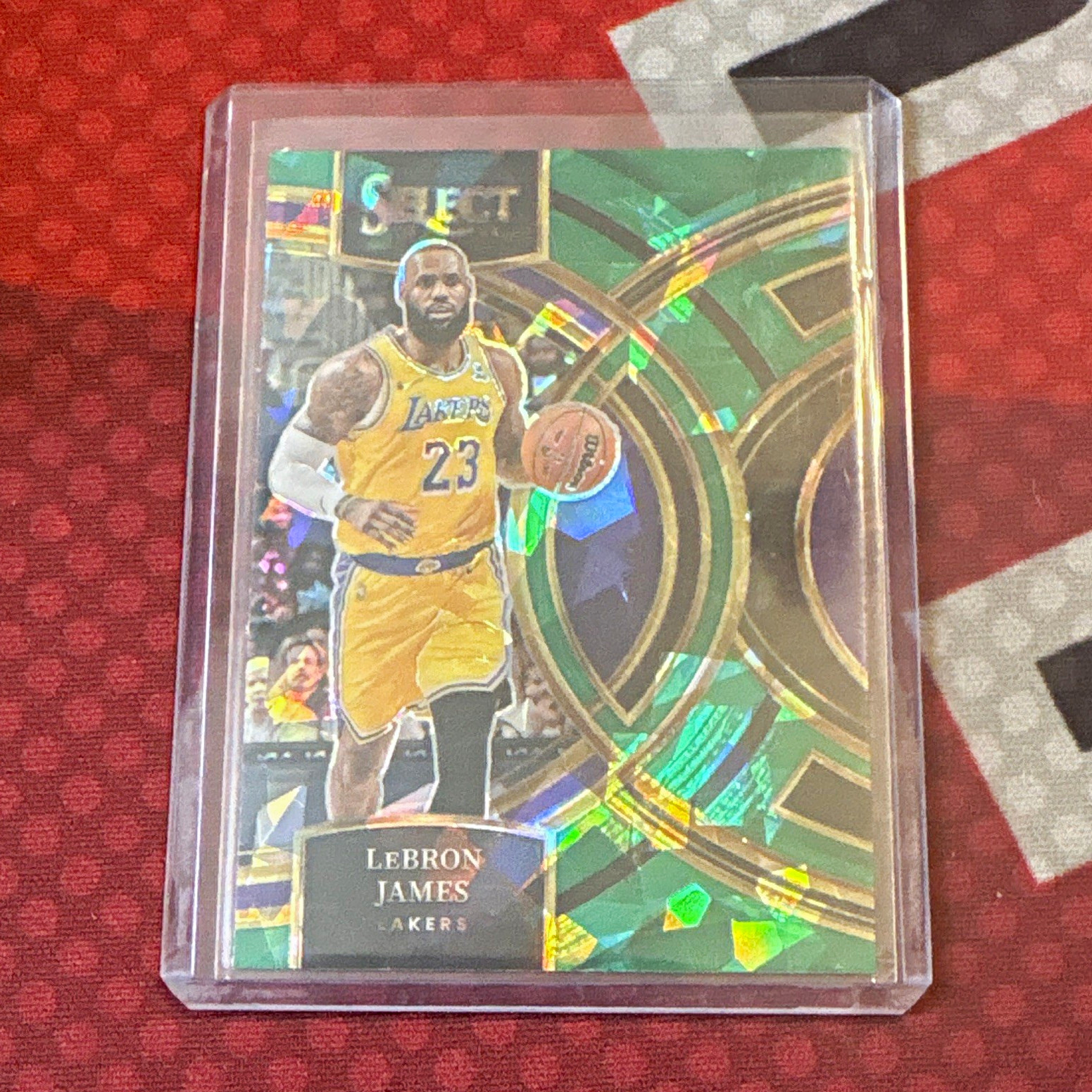 Panini 2023-24 Select Premier Level LeBron James Green Ice Prizm #135 Lakers