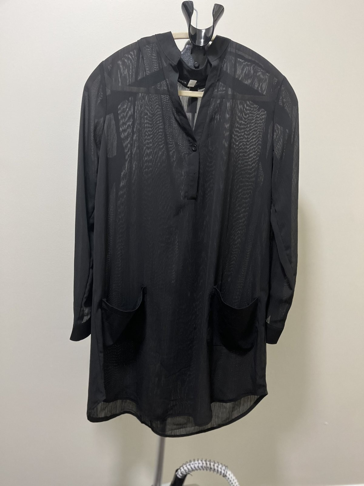 Womens Black Sheer Crinkle Chiffon Tunic Shirt Dress Band Collar Patch Pockets Womens Black Sheer Crinkle Chiffon Tunic Shirt Dress Band Collar Patch Pockets