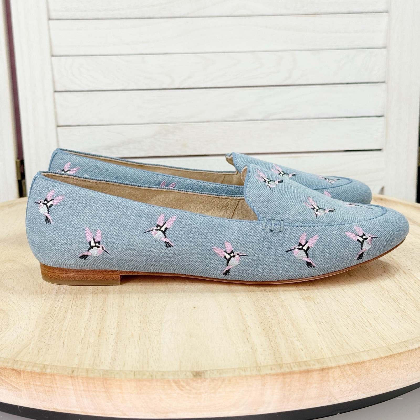 Talbots Ryan Hummingbird Embroidered Loafer Flats Blue Pink Size 7.5 Denim Talbots Ryan Hummingbird Embroidered Loafer Flats Blue Pink Size 7.5 Denim