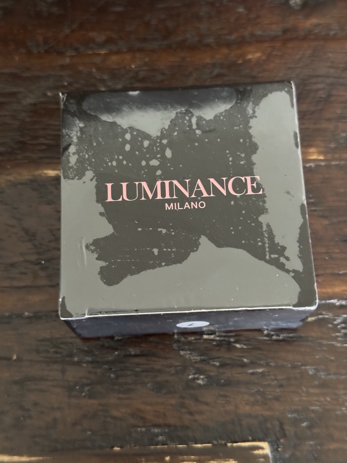 Luminance Milano Blurring Setting Powder, Ultra Pink #1 Luminance Milano Blurring Setting Powder, Ultra Pink #1