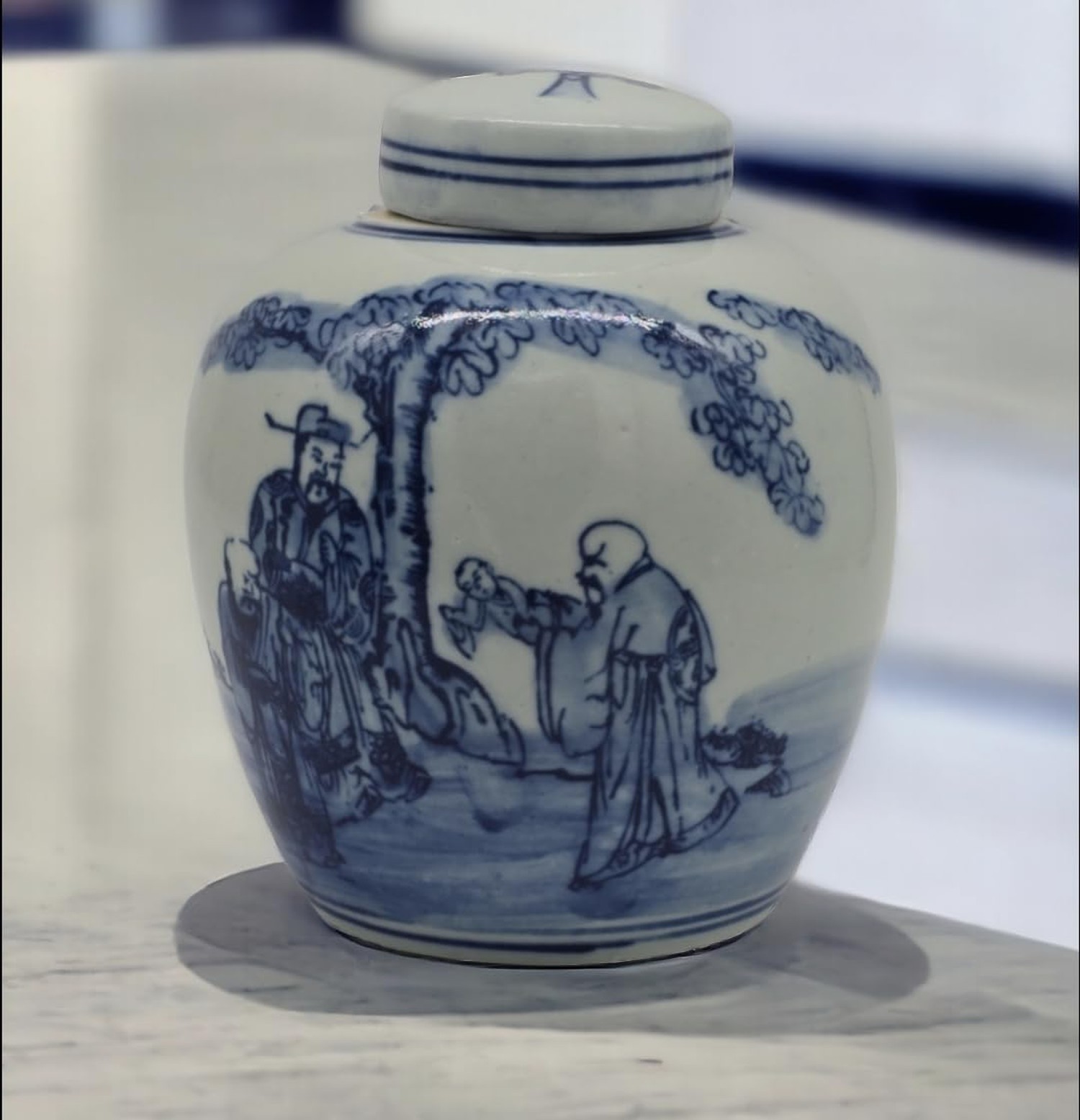 Retro Antique Like Style Blue and White Porcelain ancients Ceramic Covered Ja...