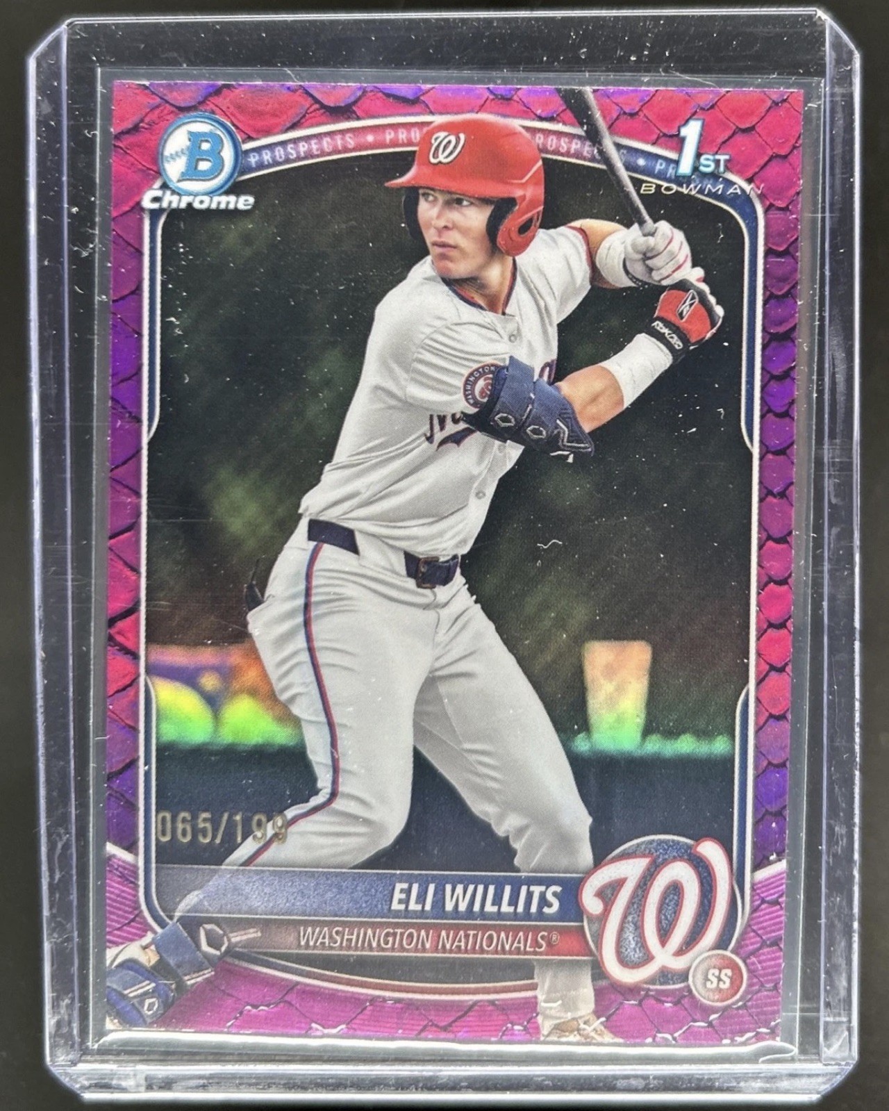 2025 Bowman Draft Eli Willits Chrome Fuchsia Reptilian Refractor 1st #/199 2025 Bowman Draft Eli Willits Chrome Fuchsia Reptilian Refractor 1st #/199