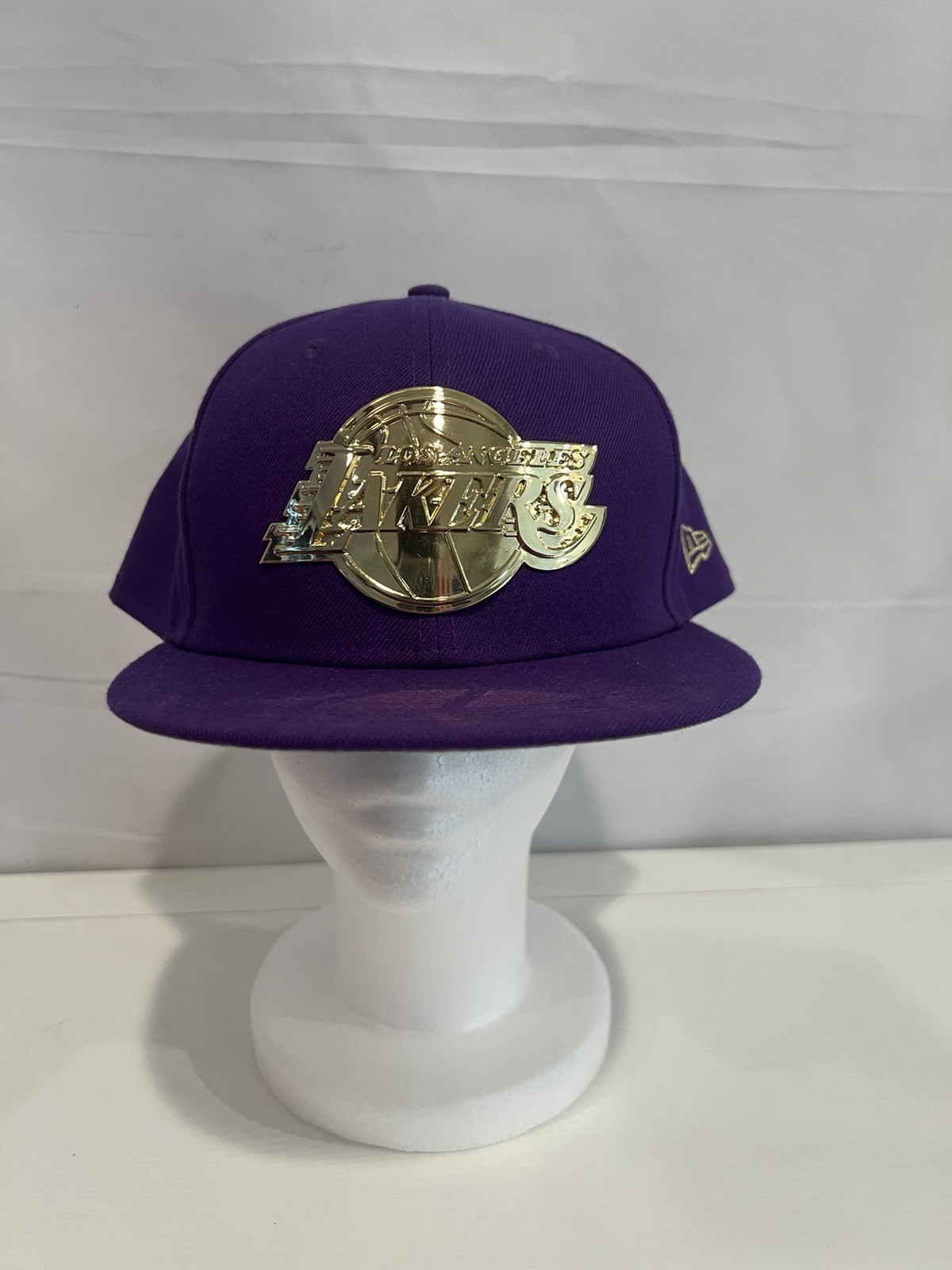 Men’s Los Angeles Lakers New Era Purple Split Metal & Thread 59 Fifty 8 1/4 Hat Men’s Los Angeles Lakers New Era Purple Split Metal & Thread 59 Fifty 8 1/4 Hat
