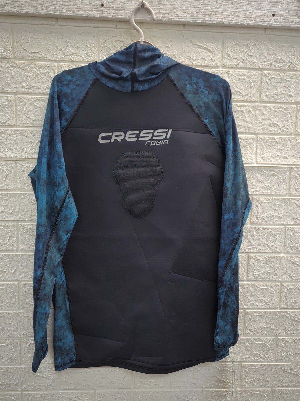 New Cressi Cobia Blue Hunter Rash Guard Hooded Mens Size Large New Cressi Cobia Blue Hunter Rash Guard Hooded Mens Size Large