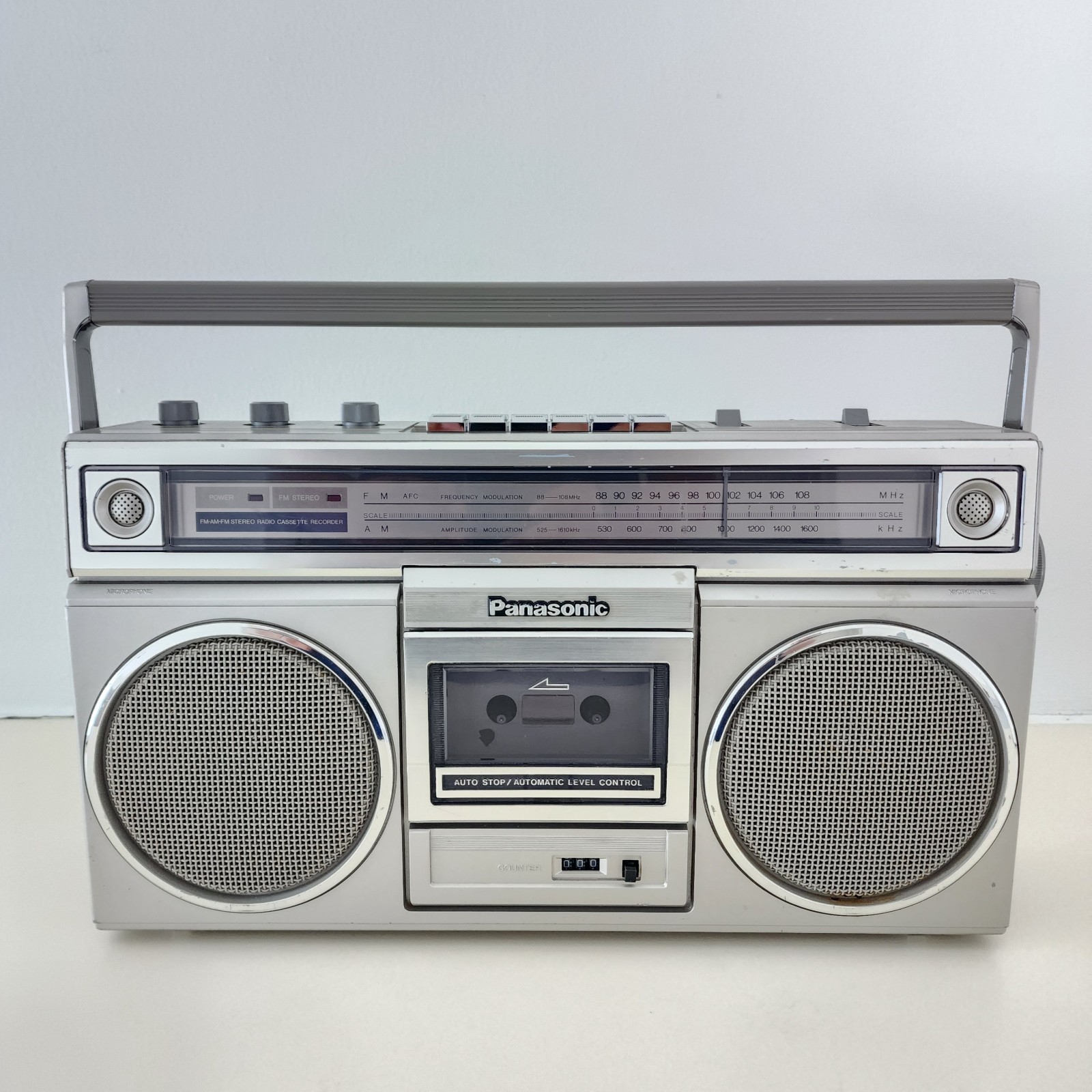 SERVICED 1981 Panasonic RX-5010 Mini-Blaster Cassette Tape Radio Boombox - Gray SERVICED 1981 Panasonic RX-5010 Mini-Blaster Cassette Tape Radio Boombox - Gray