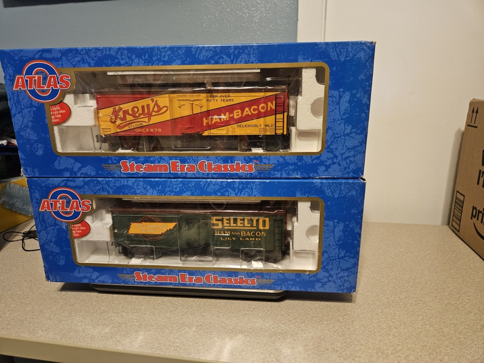 Beautiful Pair of Atlas O Gauge Steam Era Woodsided Boxcars