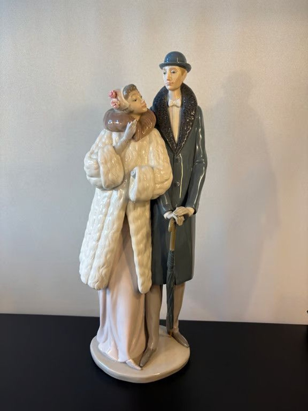 Lladro 1452 Porcelain Figurine Elegant Couple with Dog Spain Signed 1984 Lladro 1452 Porcelain Figurine Elegant Couple with Dog Spain Signed 1984