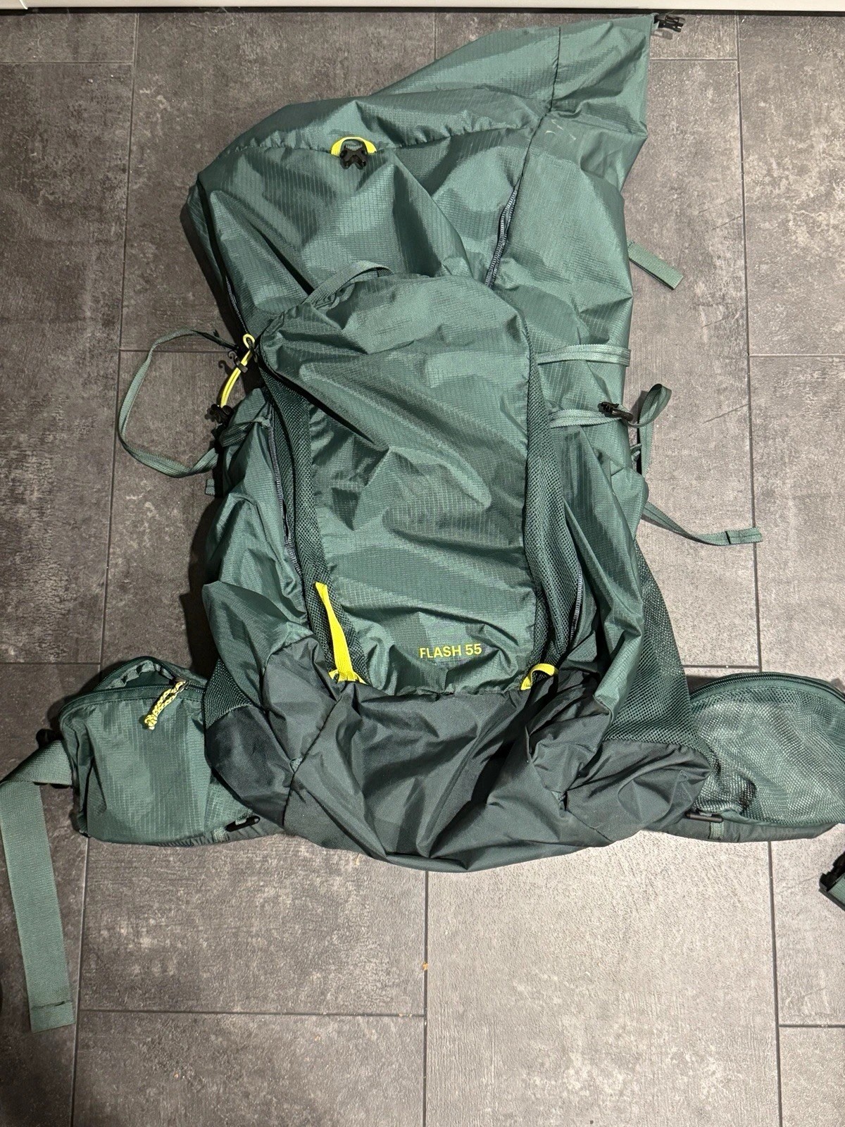 REI Co-op Flash 55 Men's Medium Hiking Backpack Hip Belt Padded Green REI Co-op Flash 55 Men's Medium Hiking Backpack Hip Belt Padded Green