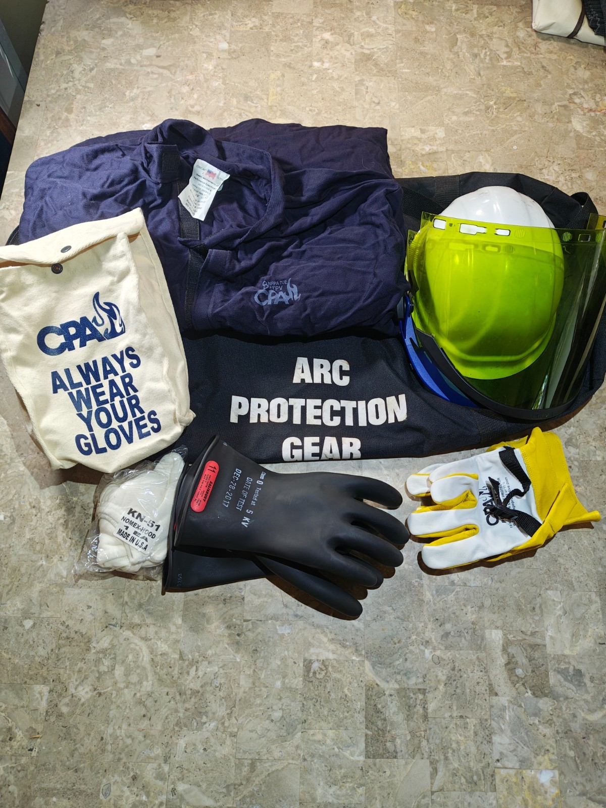 CHICAGO PROTECTIVE APPAREL AG-12-CV-XL Arc Flash Coverall Kit,Navy,XL 23TN79 CHICAGO PROTECTIVE APPAREL AG-12-CV-XL Arc Flash Coverall Kit,Navy,XL 23TN79