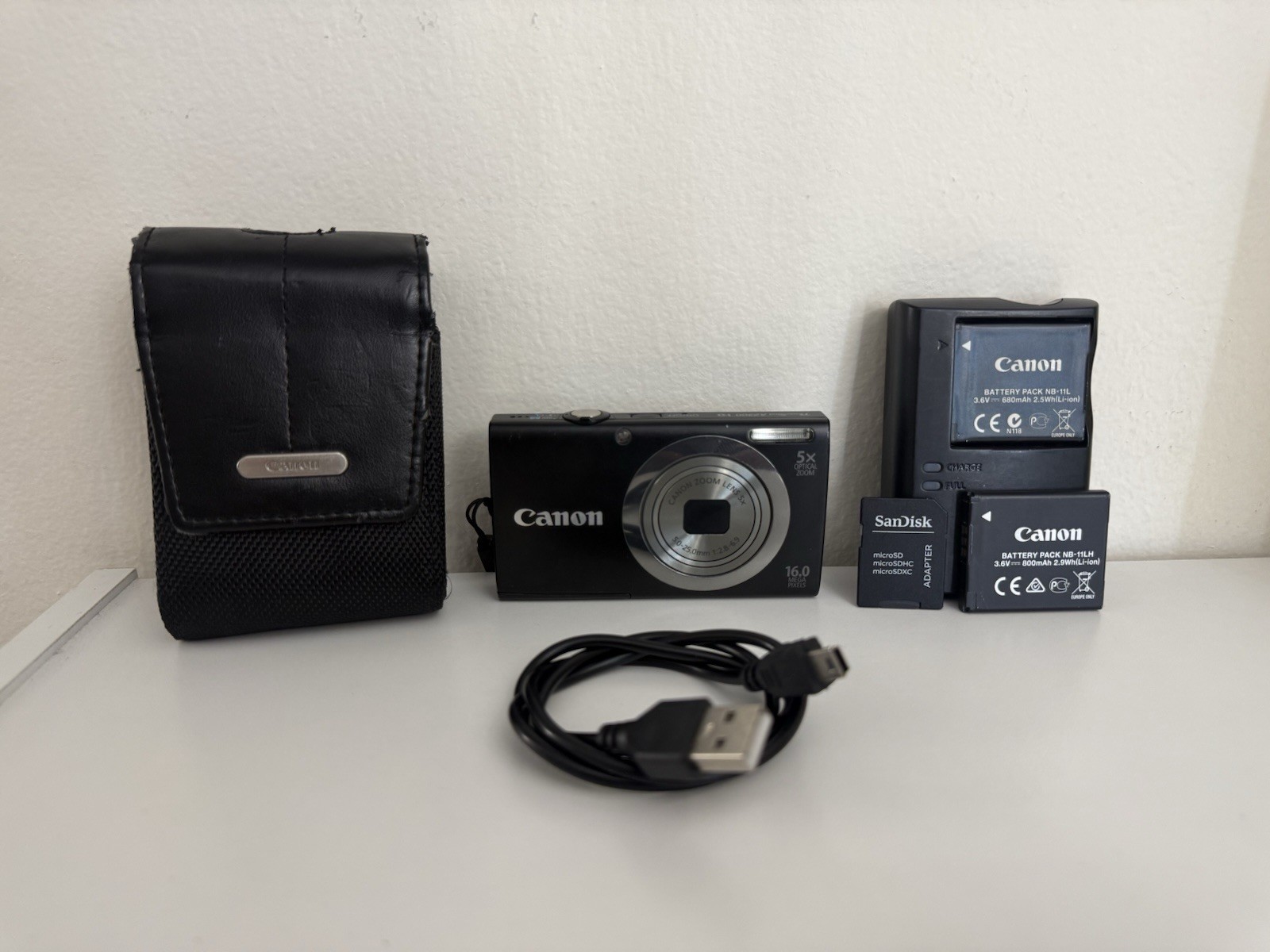 Canon PowerShot A2300 HD 16MP Digital Camera Black TESTED Bundle + Extras