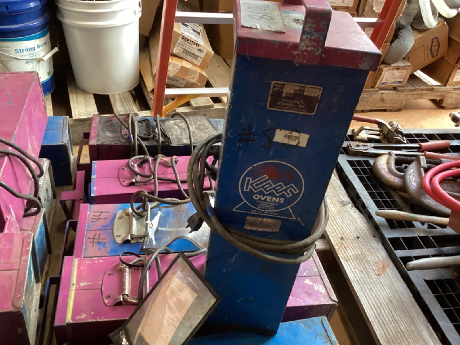 1 KEEN HENKEL K-15 DRYROD II Dry Rod Welding Electrode Oven Portable, 15 Lb Cap. 1 KEEN HENKEL K-15 DRYROD II Dry Rod Welding Electrode Oven Portable, 15 Lb Cap.