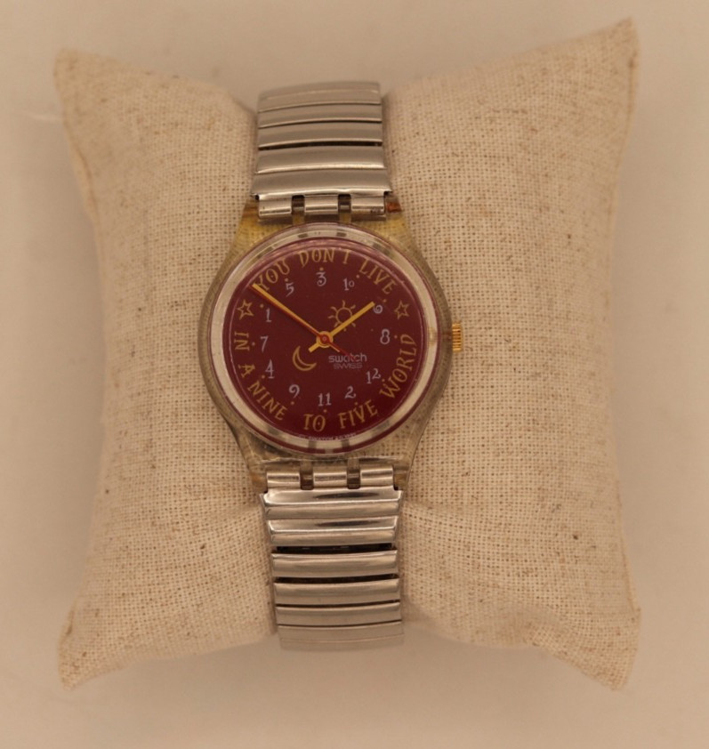 Swatch Nine To Five Red Dial Quartz Vintage Mens Watch Stretch Band