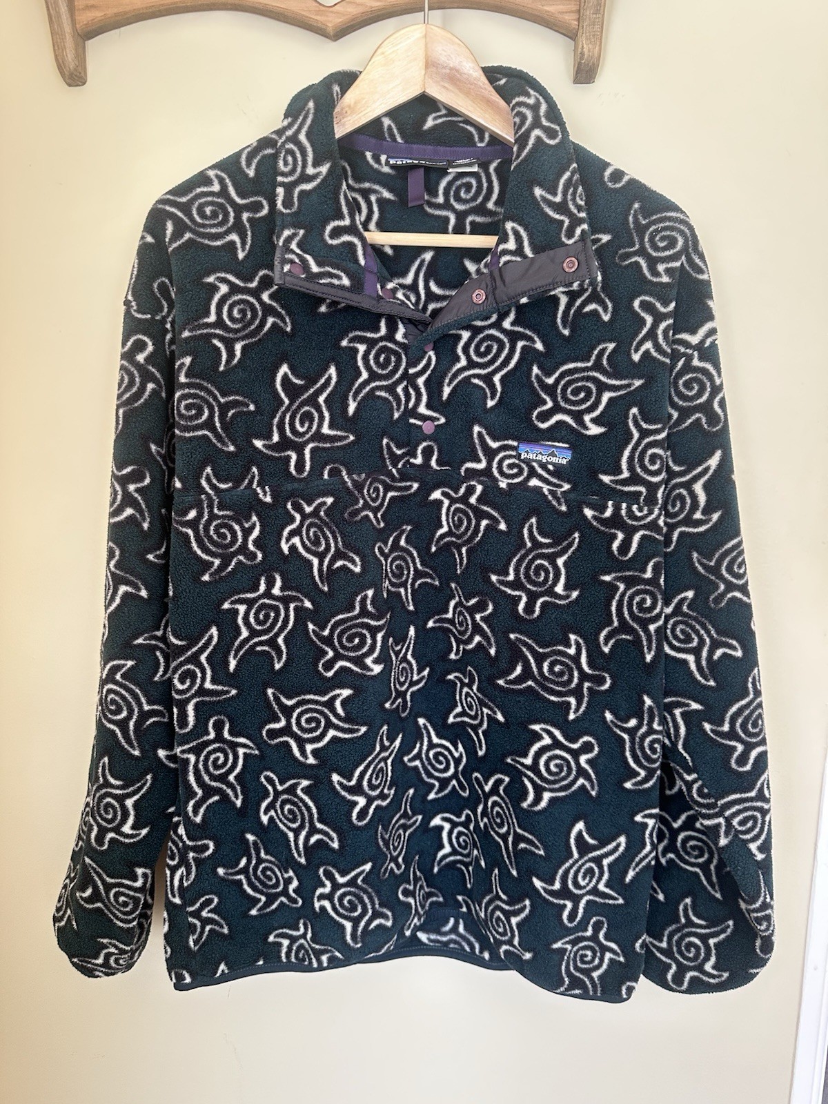 Rare Vintage Patagonia Synchilla Green Zen Turtle Men’s Size M Rare Vintage Patagonia Synchilla Green Zen Turtle Men’s Size M