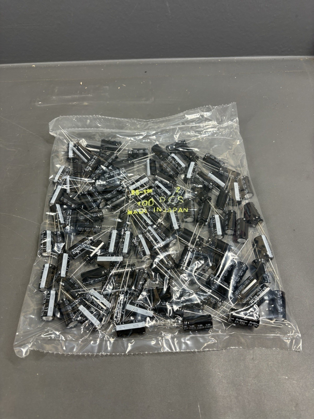 50x Rubycon 63ZL330M12.5X25 330uF 63V Radial Electrolytic Capacitor 12.5x25mm