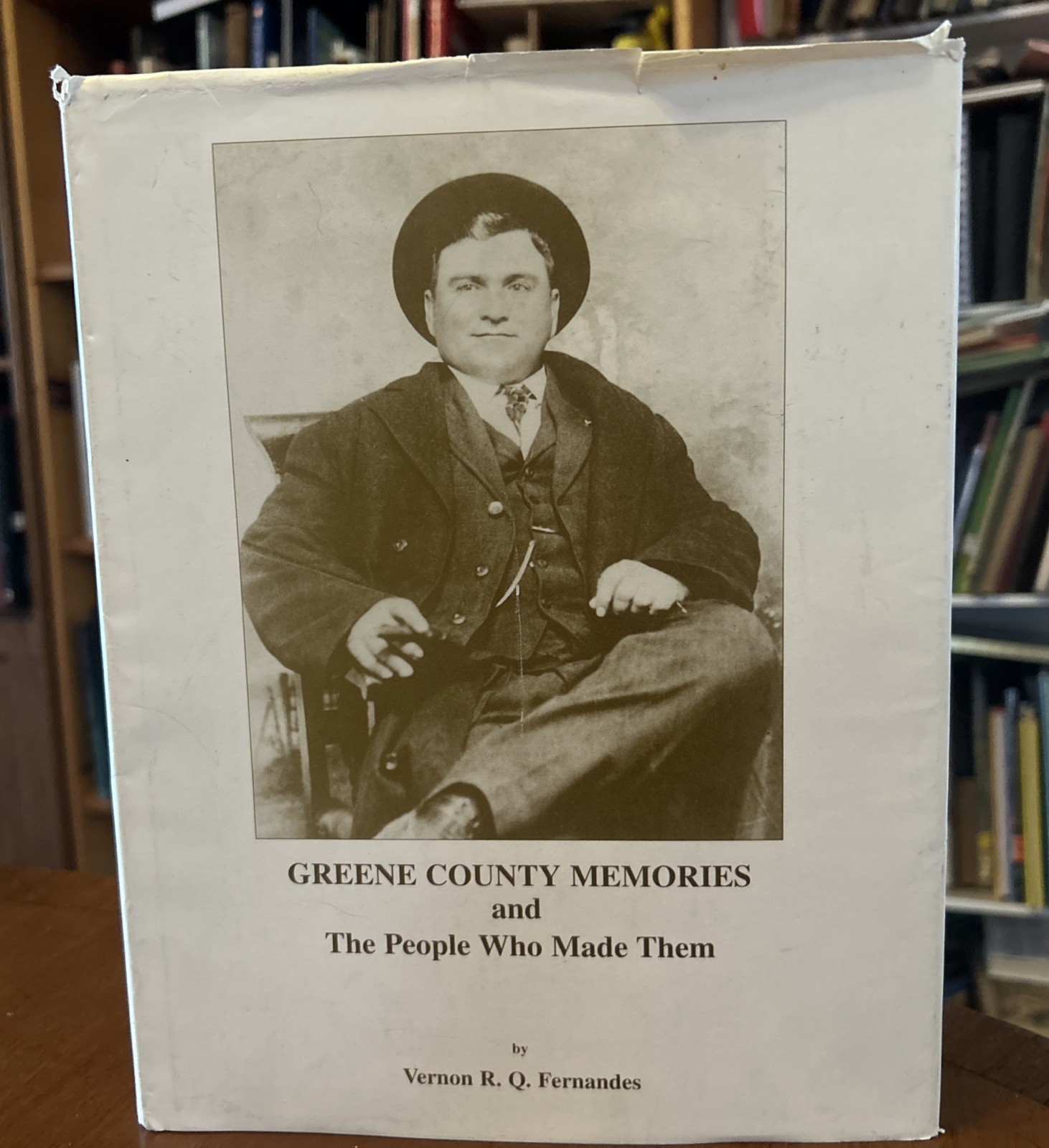 Greene County Memories... V Fernandes 1st Ed 1991 HCDJ Illinois VG+ Greene County Memories... V Fernandes 1st Ed 1991 HCDJ Illinois VG+