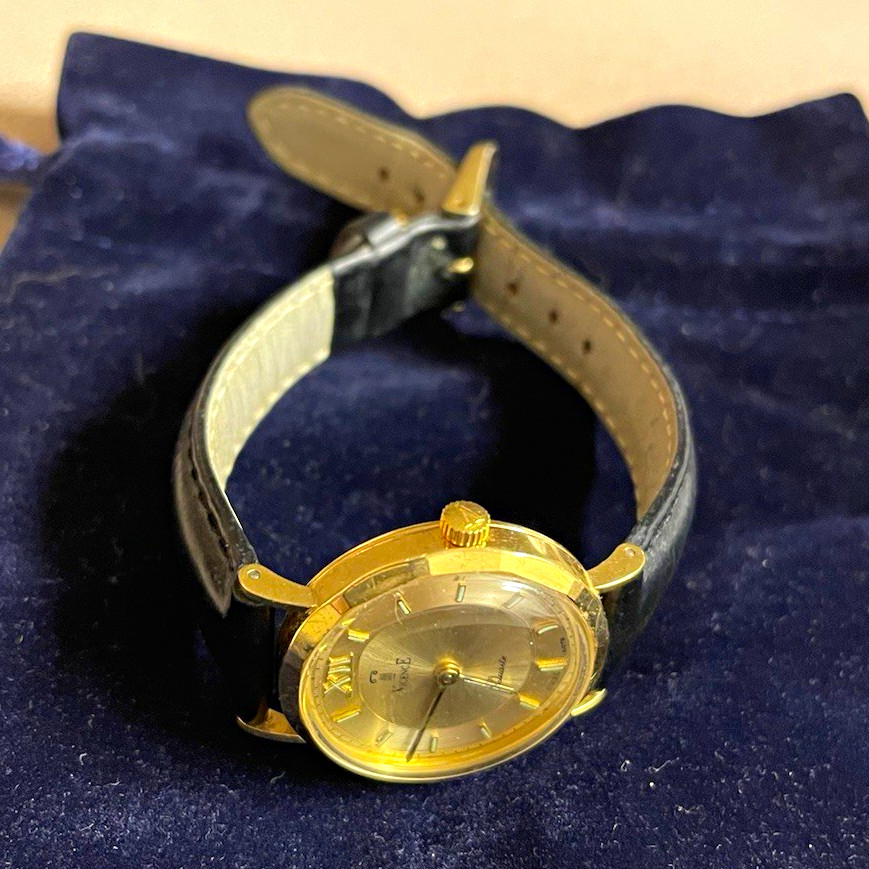 Vintage one owner Vicence 18k watch. Vintage one owner Vicence 18k watch.