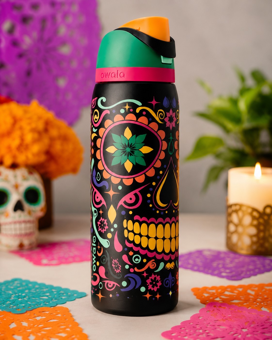 Owala FreeSip 32oz Sugar Skull Glow in the Dark Bottle Dia de los Muertos Owala FreeSip 32oz Sugar Skull Glow in the Dark Bottle Dia de los Muertos